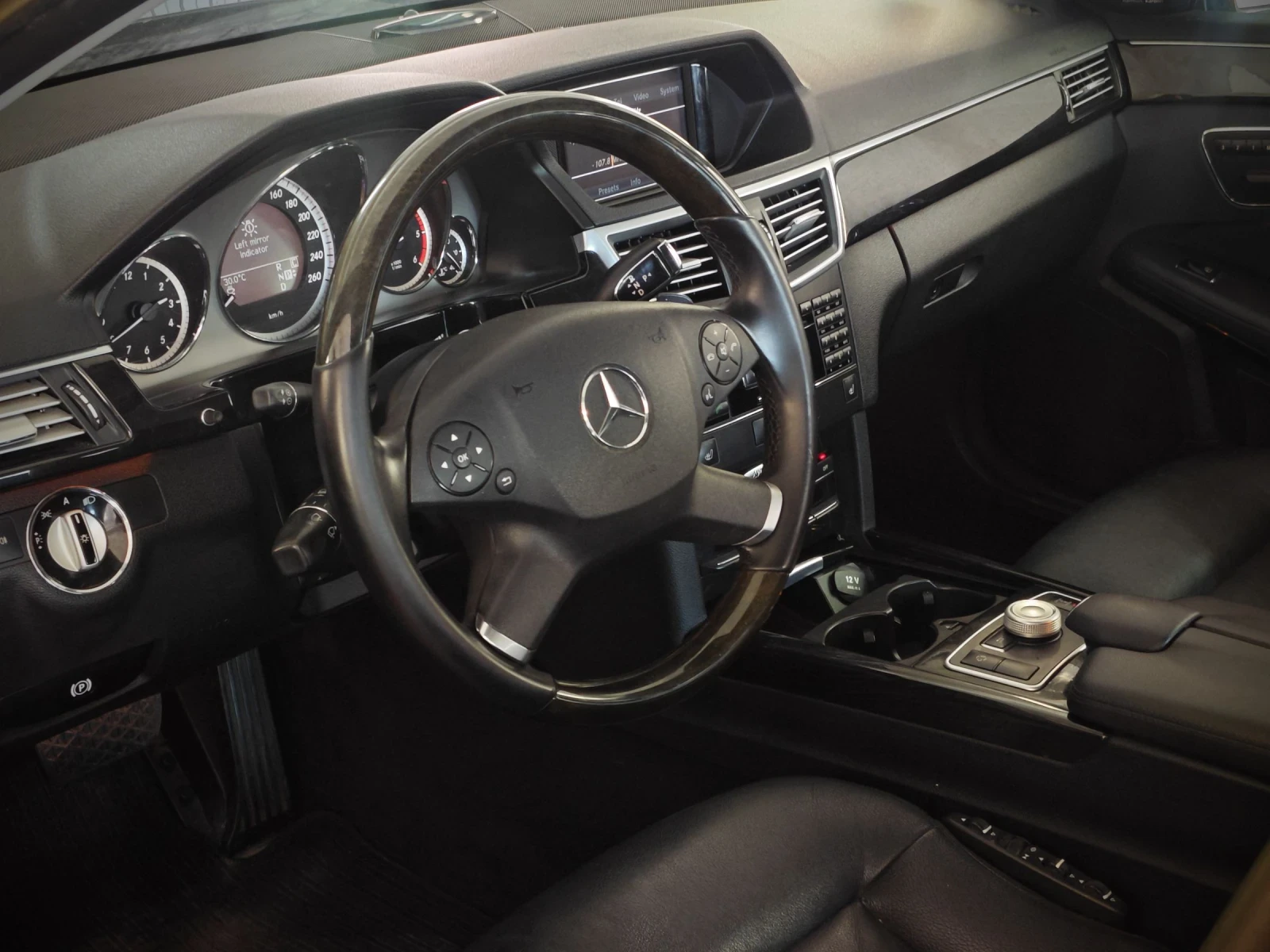 Mercedes-Benz E 350 Камера Bluetooth Подгрев Печка Harman/Kardon - изображение 10