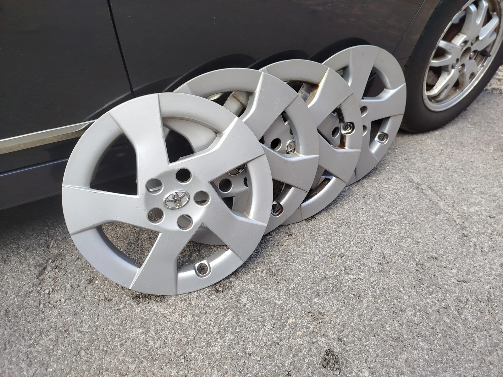 Toyota Prius  - изображение 6