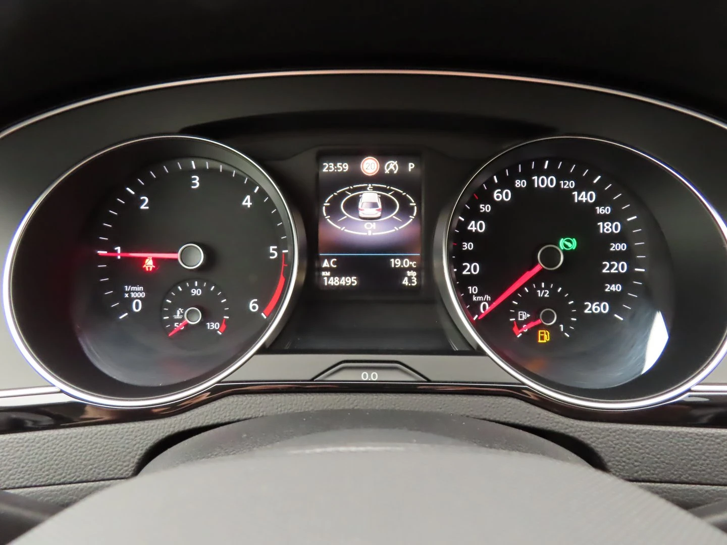 VW Passat Business 2.0 TDI SCR DSG | Mobile.bg   12