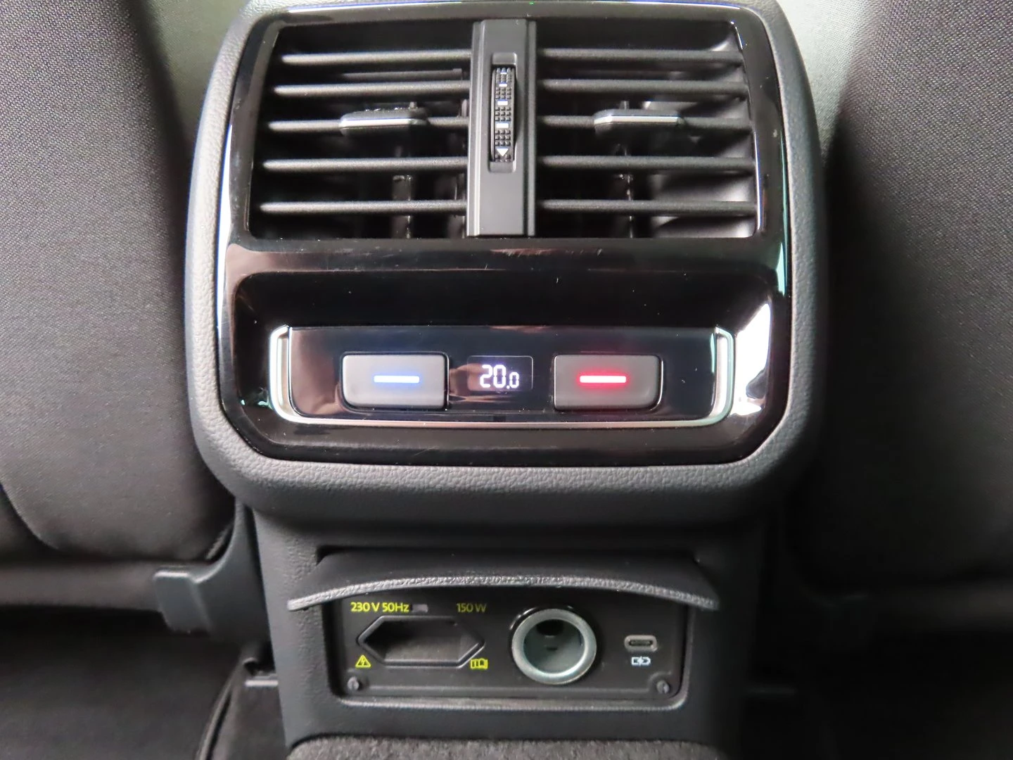 VW Passat Business 2.0 TDI SCR DSG | Mobile.bg   10