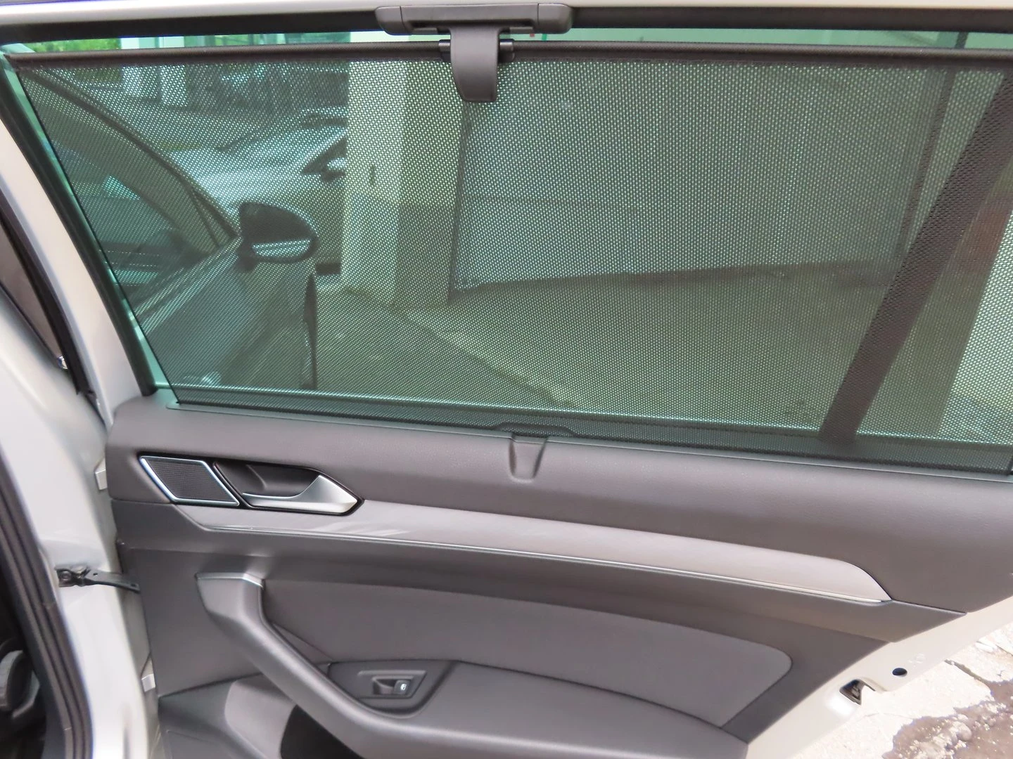 VW Passat Business 2.0 TDI SCR DSG | Mobile.bg   9