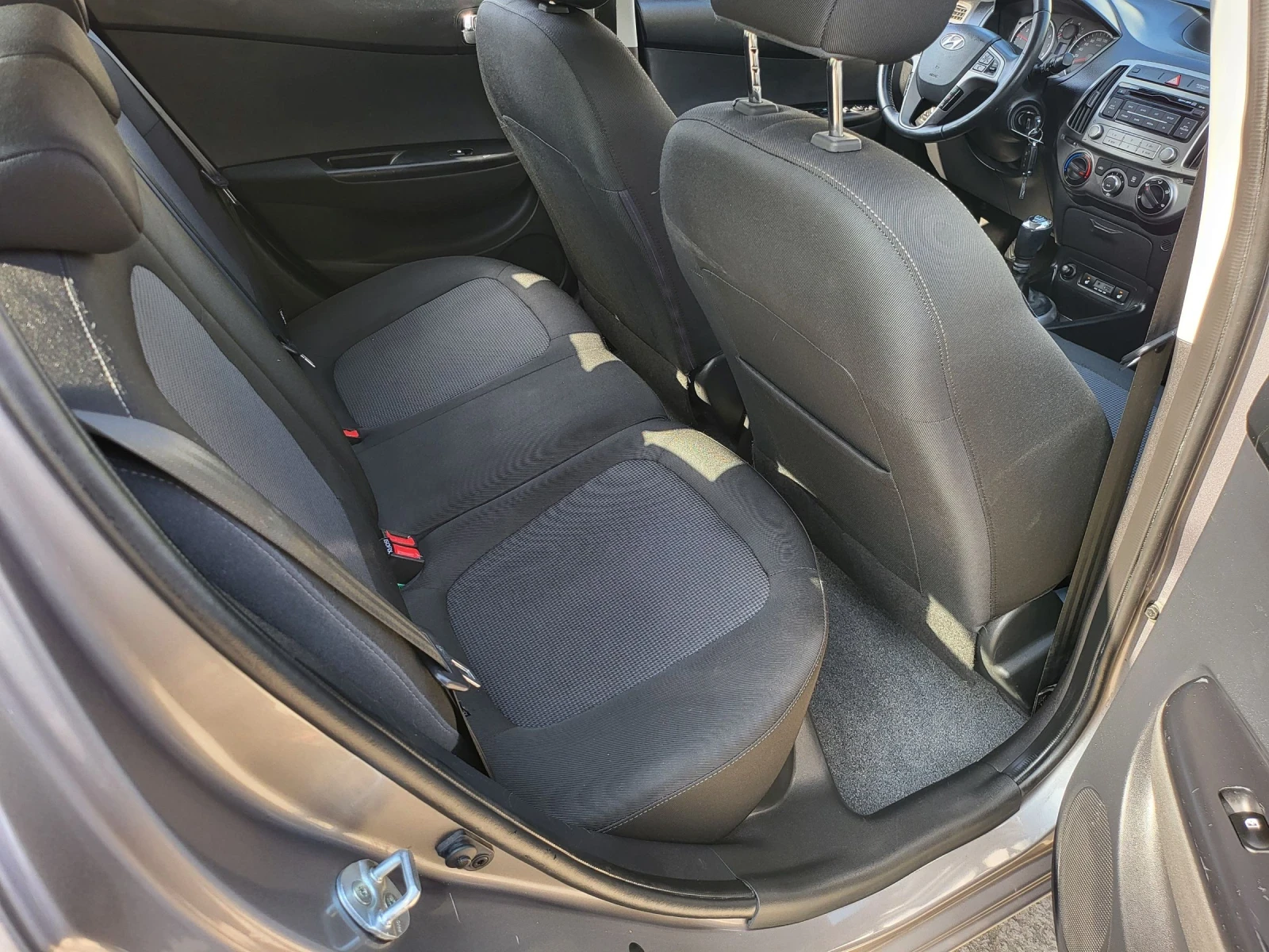 Hyundai I20 1.4 16v facelift - изображение 9