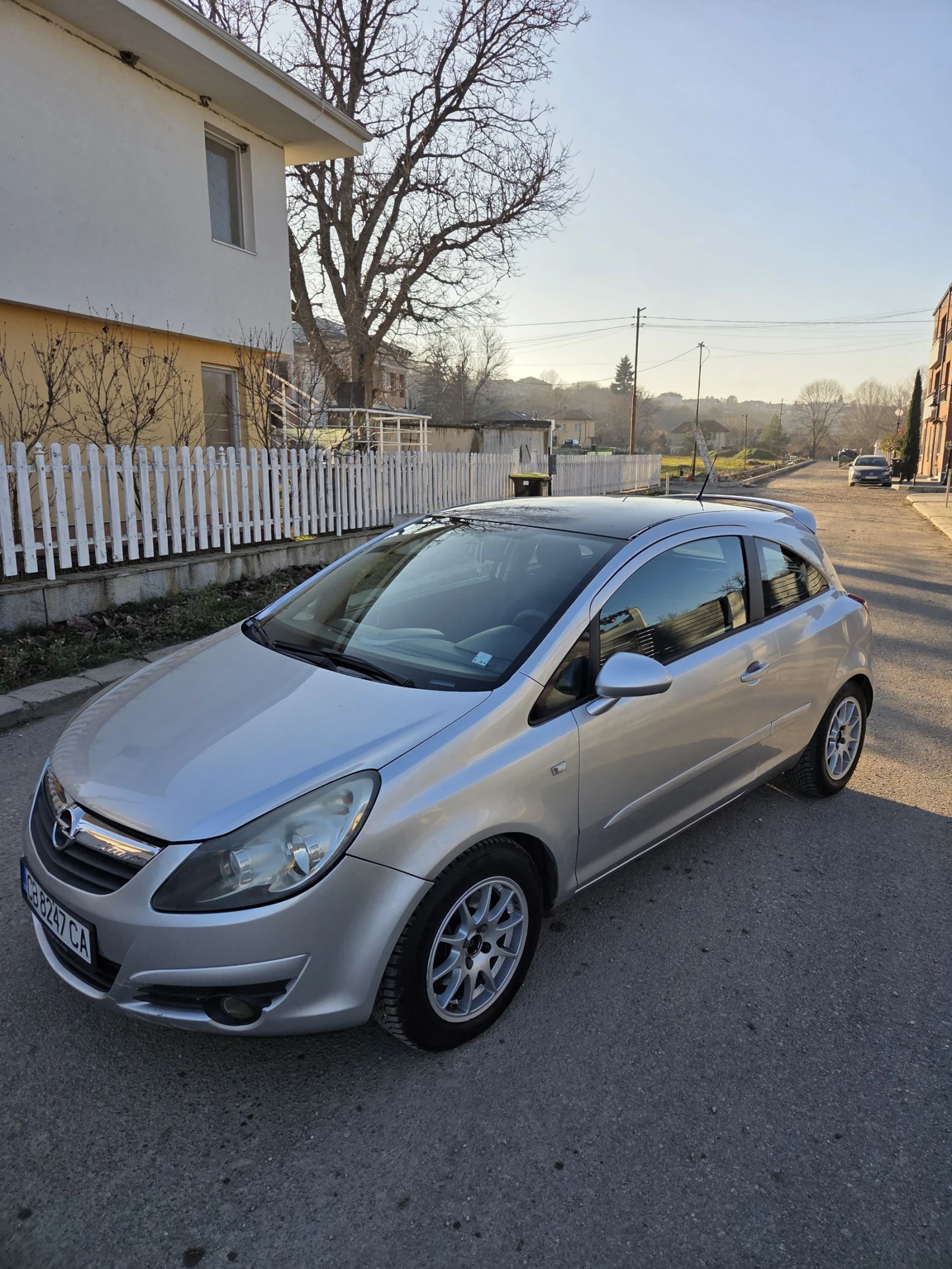 Opel Corsa 1.3tdci Euro4 2007 - изображение 3