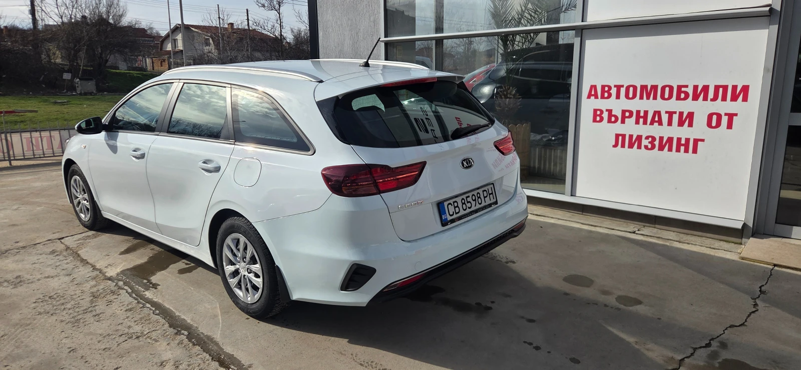 Kia Ceed 72 000km. 1.6 CRDi (115 Hp) - изображение 6