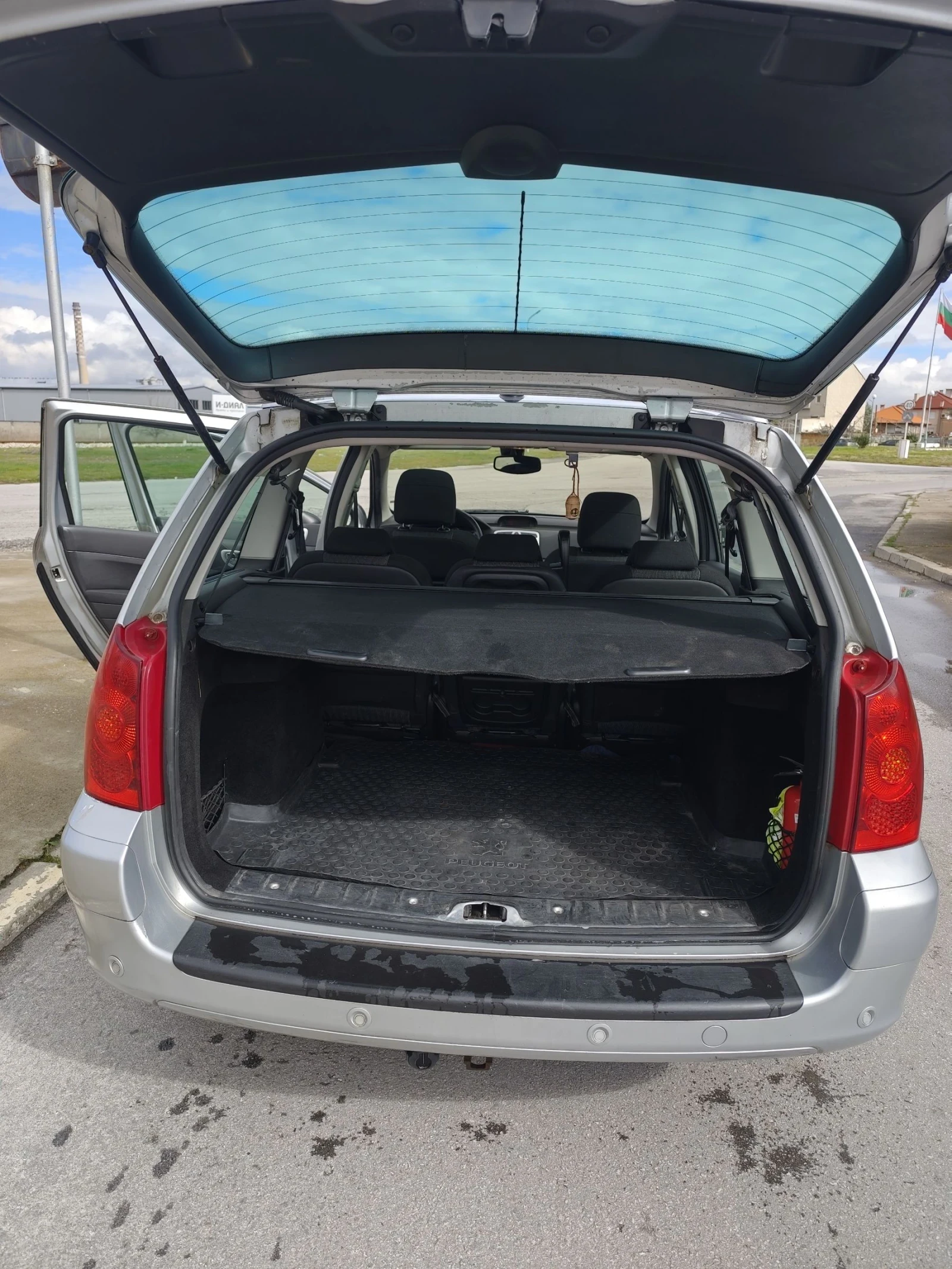 Peugeot 307 1 6 80kw, снимка 8 - Автомобили и джипове - 53611180