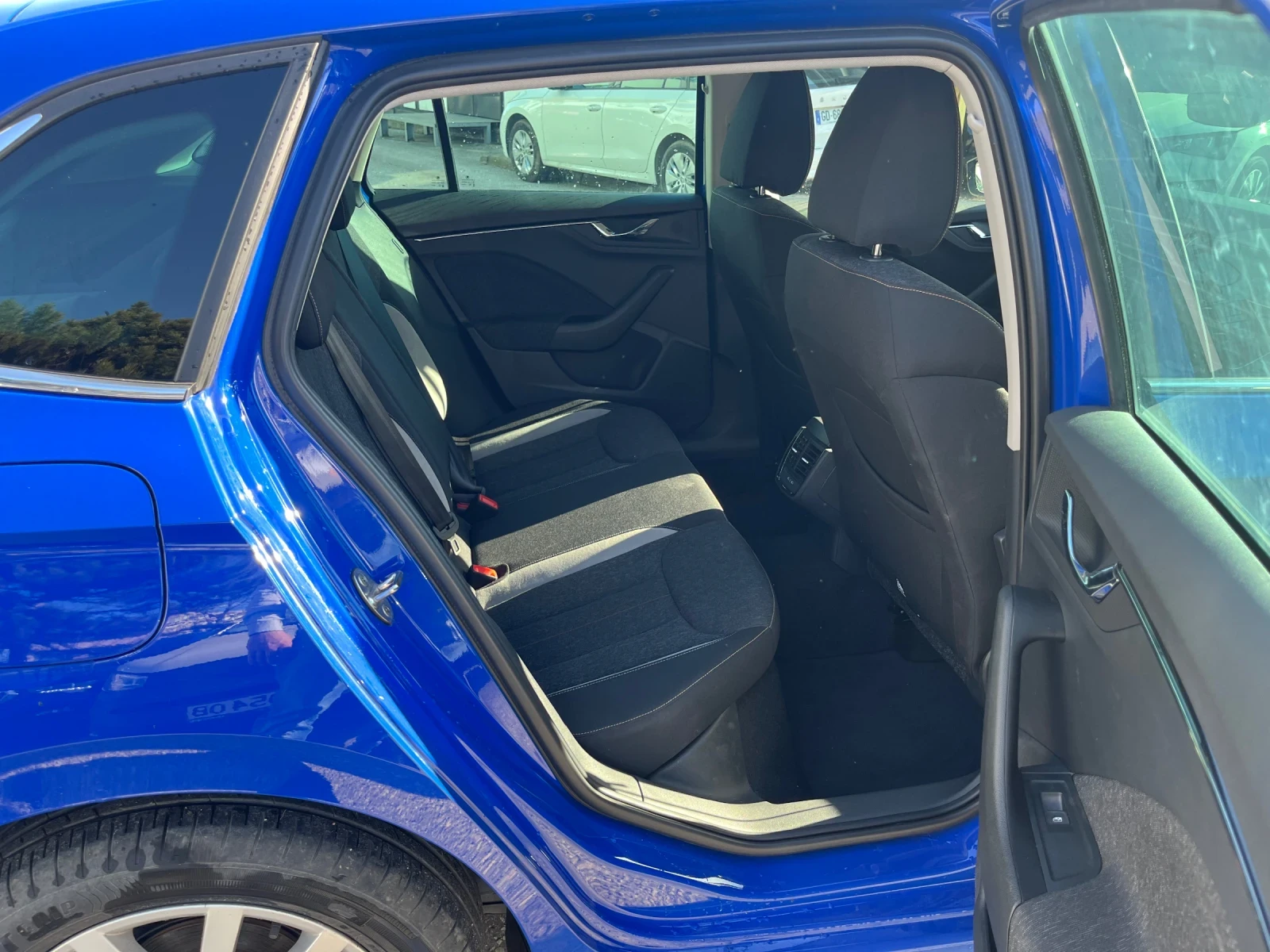 Skoda Scala 1.5 TSI 7DSG, снимка 9 - Автомобили и джипове - 53814107