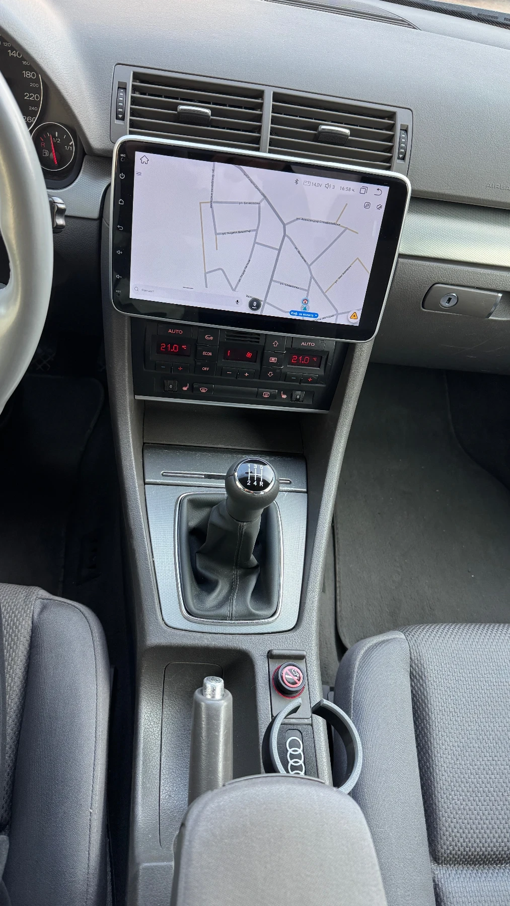 Audi A4 Газ/бензин, снимка 7 - Автомобили и джипове - 53848475