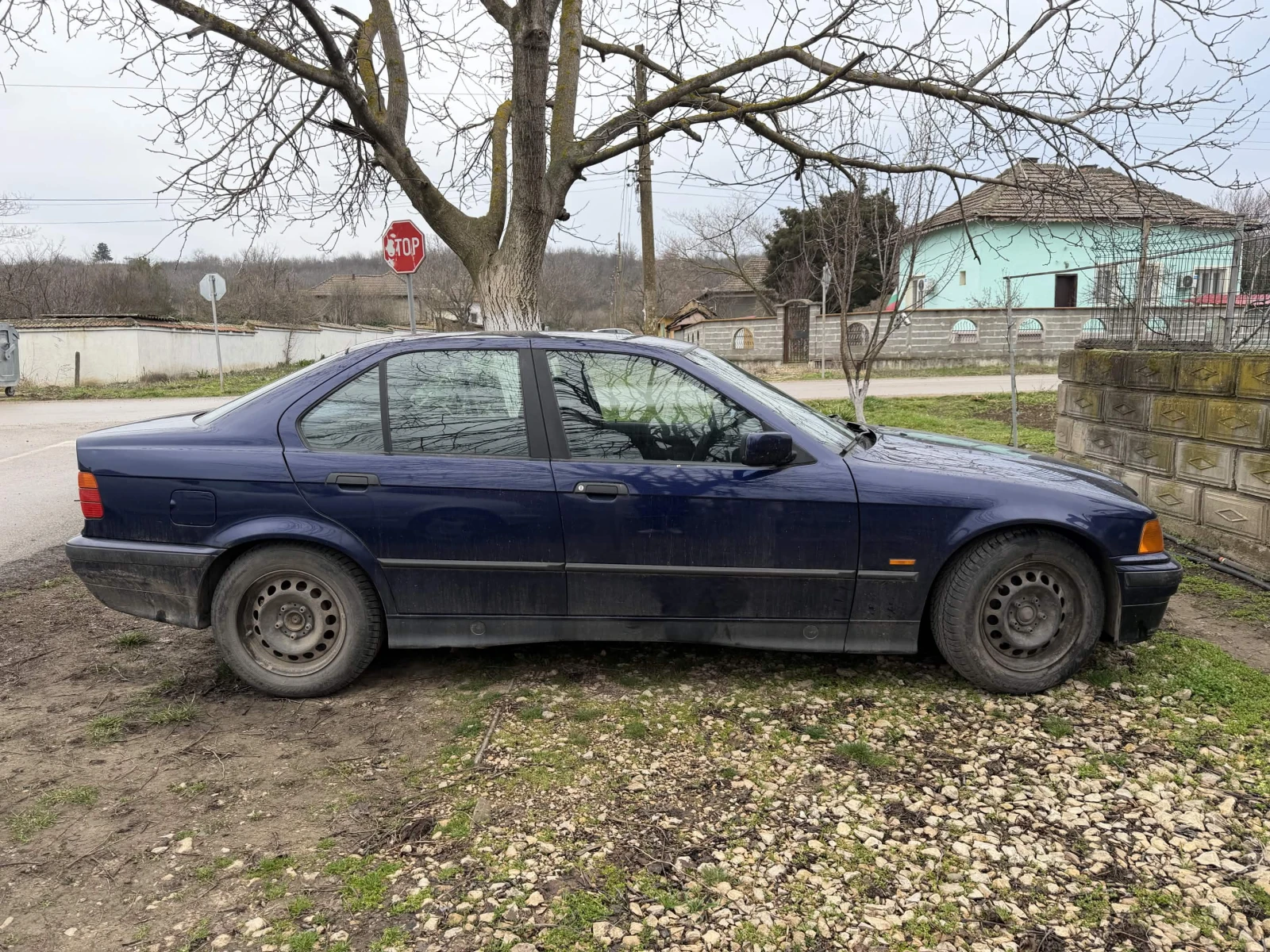 BMW 318, снимка 2 - Автомобили и джипове - 54008203