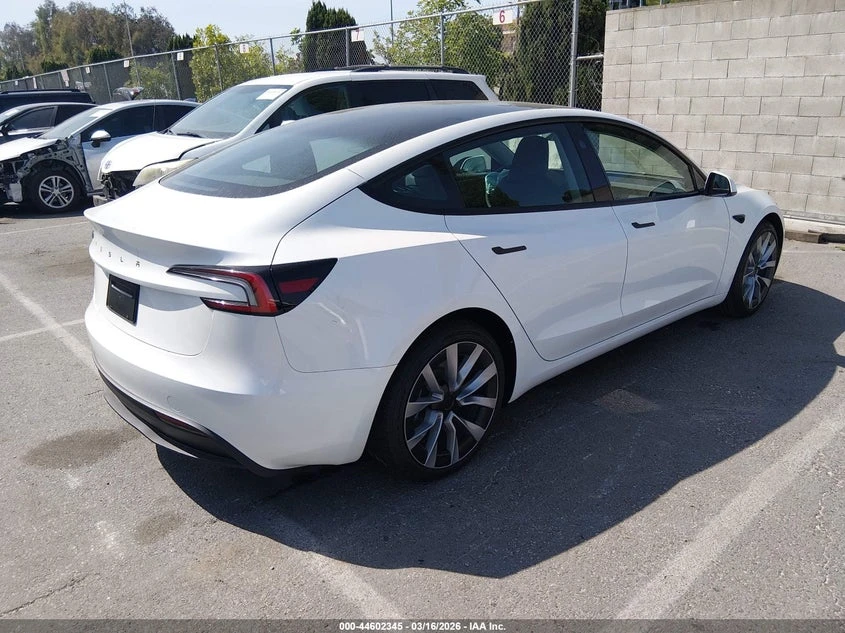 Tesla Model 3 Long Range Rear-Wheel Drive/Standard Rear-Wheel Dr, снимка 4 - Автомобили и джипове - 54419119