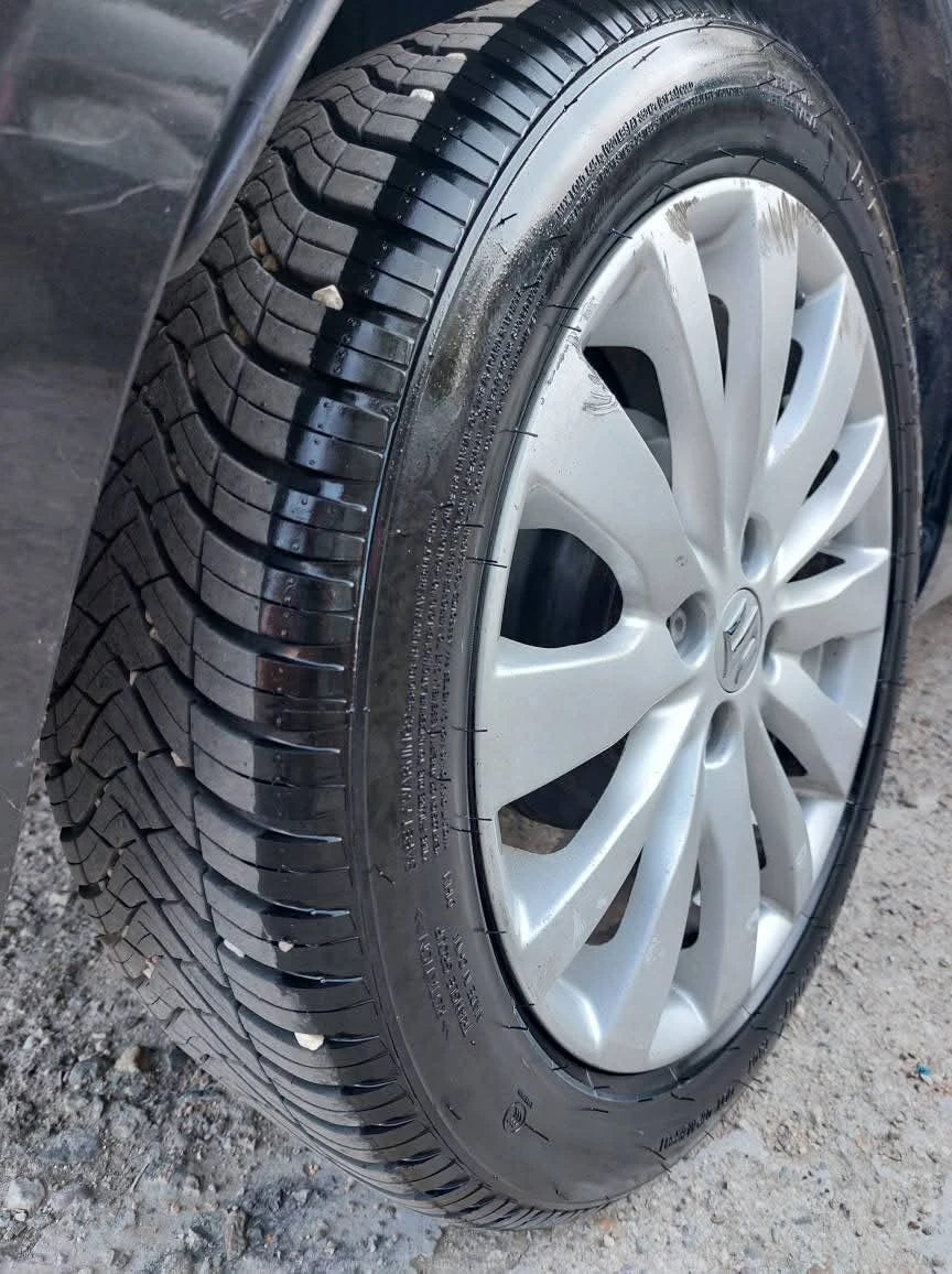 Suzuki Swift 1.2i* GPL* 36м. х 130EUR.* * , снимка 15 - Автомобили и джипове - 54616816