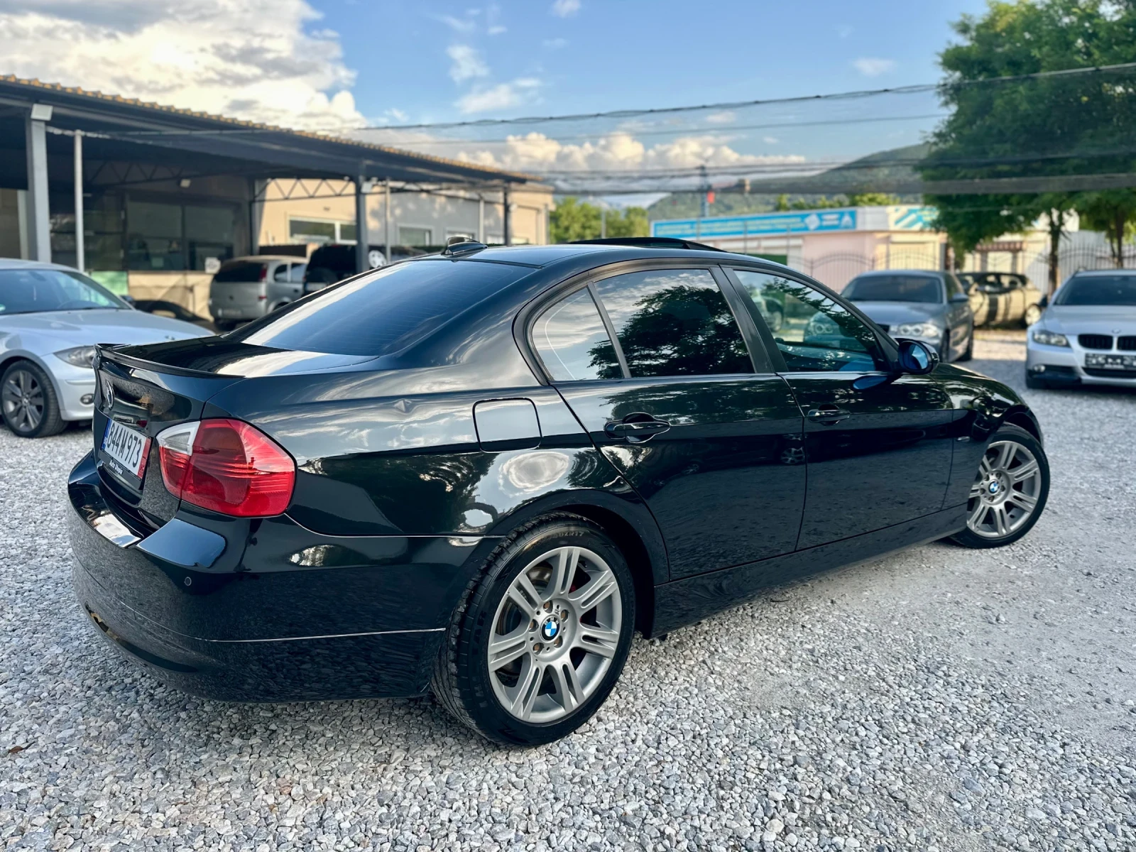 BMW 320 НАВИГАЦИЯ/ПОДГРЕВ/ЛЮК, снимка 3 - Автомобили и джипове - 54768196