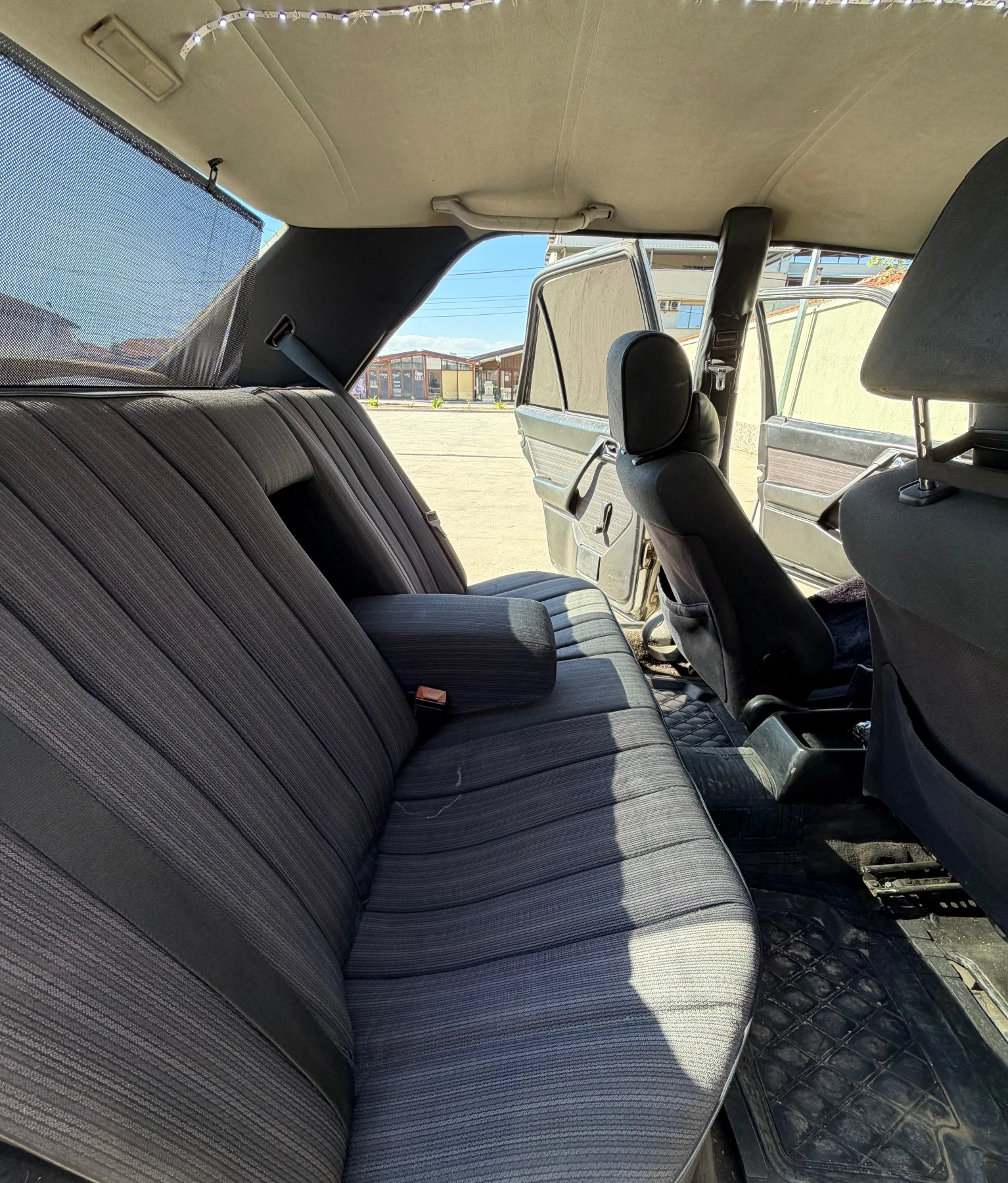 Mercedes-Benz 124, снимка 6 - Автомобили и джипове - 54797472