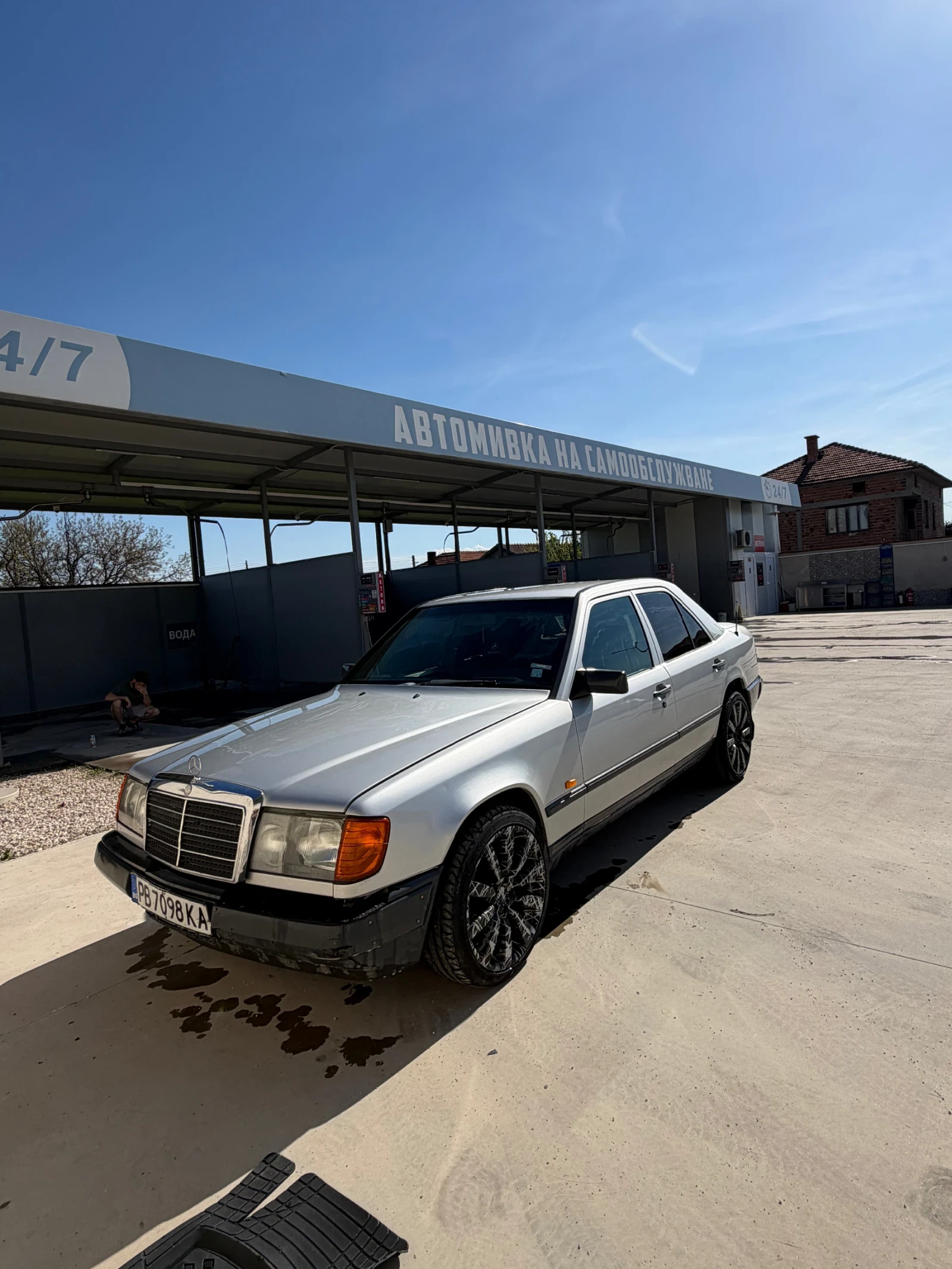 Mercedes-Benz 124
