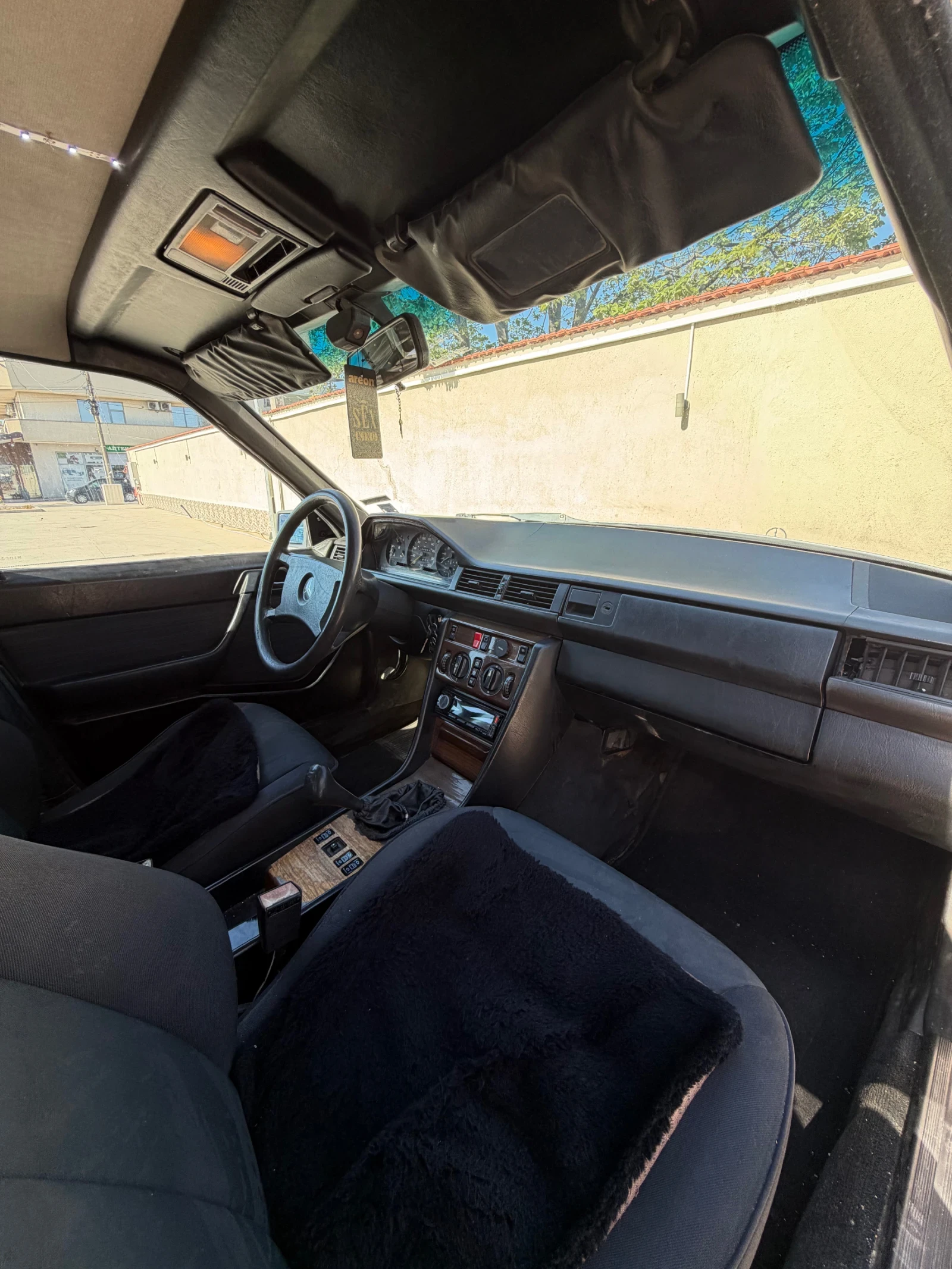 Mercedes-Benz 124, снимка 7 - Автомобили и джипове - 54797472