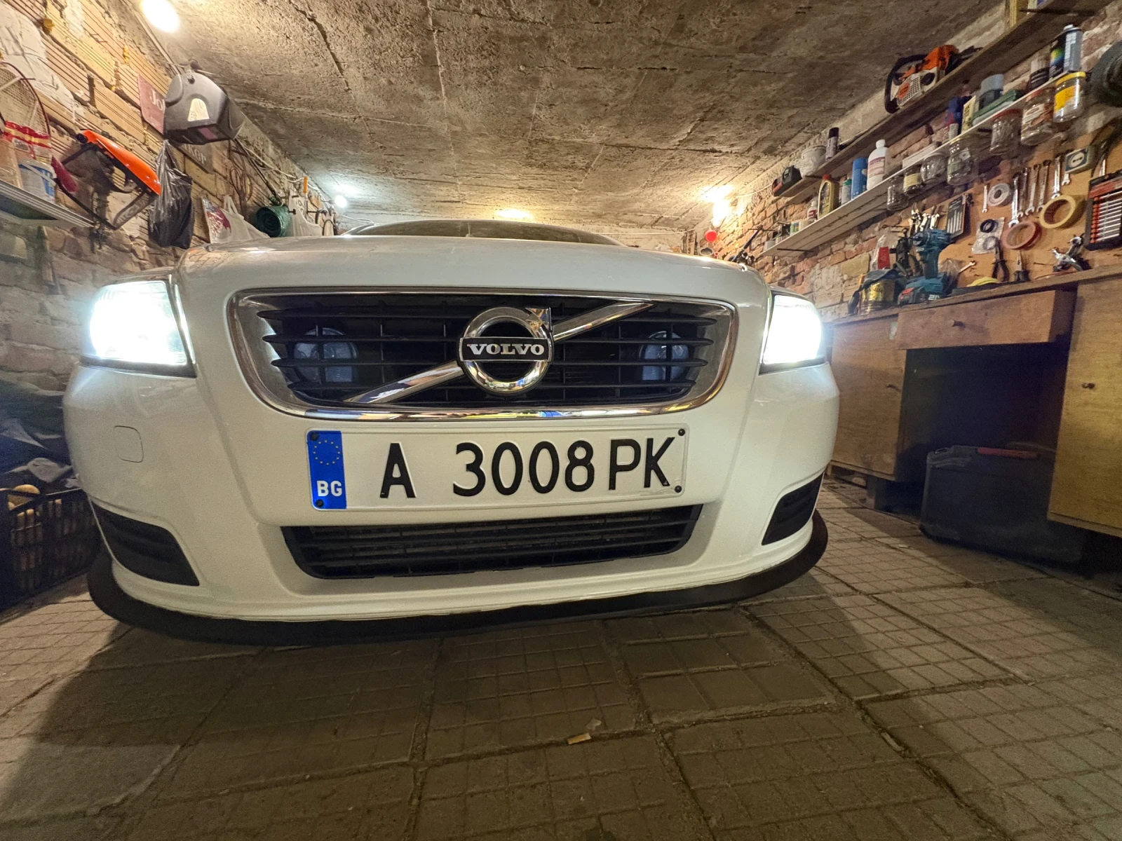 Volvo V50 1.6 D2 HDI, снимка 4 - Автомобили и джипове - 55955588