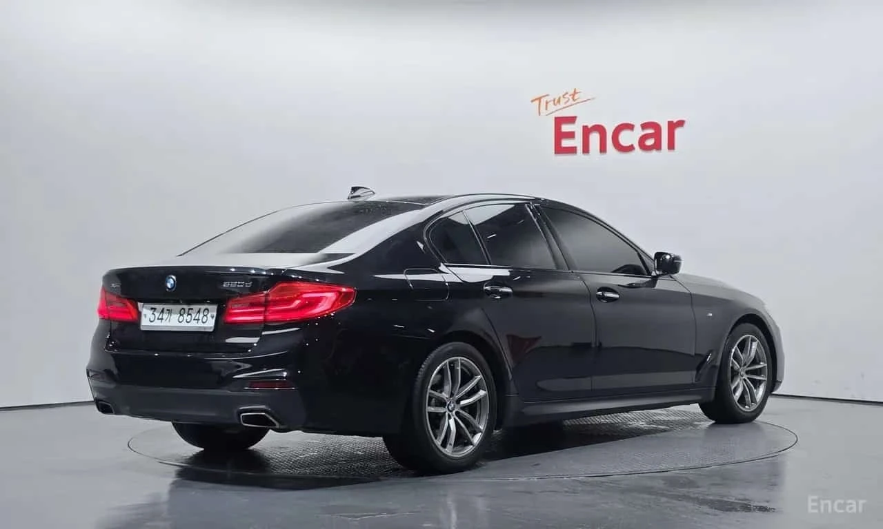 BMW 520 d xDrive M Sport | АВТОФИНАНСИРАНЕ , снимка 2 - Автомобили и джипове - 56167272