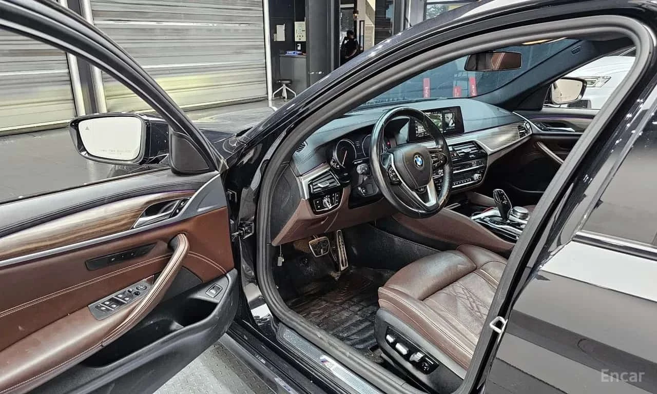 BMW 520 d xDrive M Sport | АВТОФИНАНСИРАНЕ , снимка 10 - Автомобили и джипове - 56167272