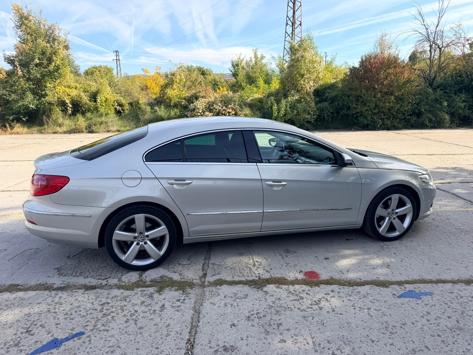 VW Passat 2.0 ТДИ, снимка 3 - Автомобили и джипове - 56437288