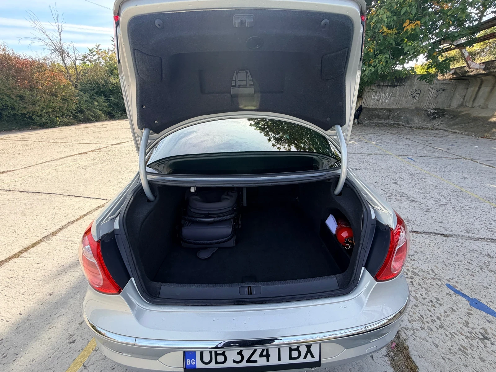 VW Passat 2.0 ТДИ, снимка 14 - Автомобили и джипове - 56437288