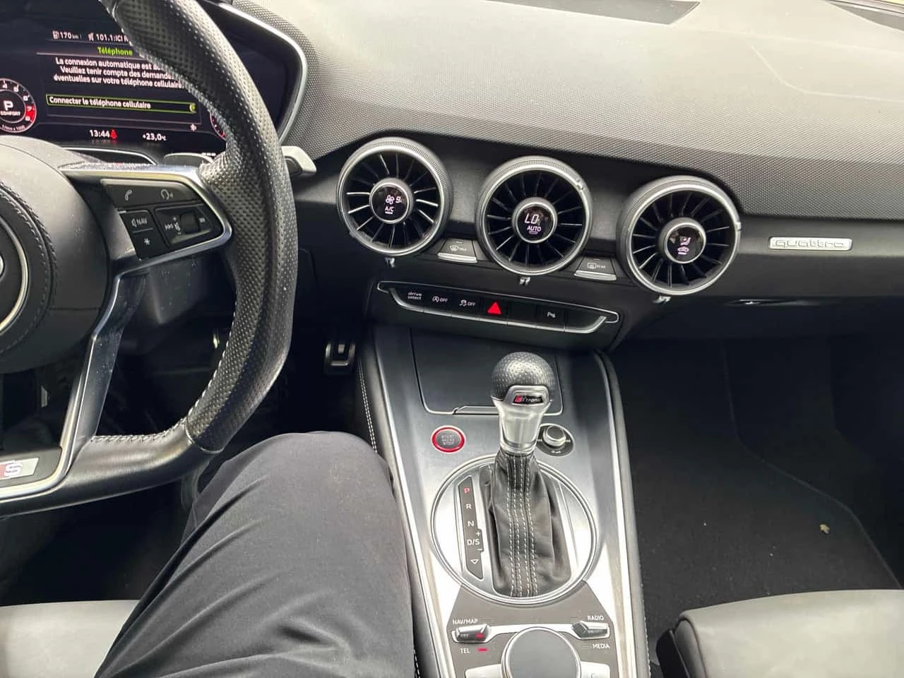 Audi Tt S 2.0 TFSI quattro | CARFAX | �� ����������������  | Mobile.bg � ����������� 8