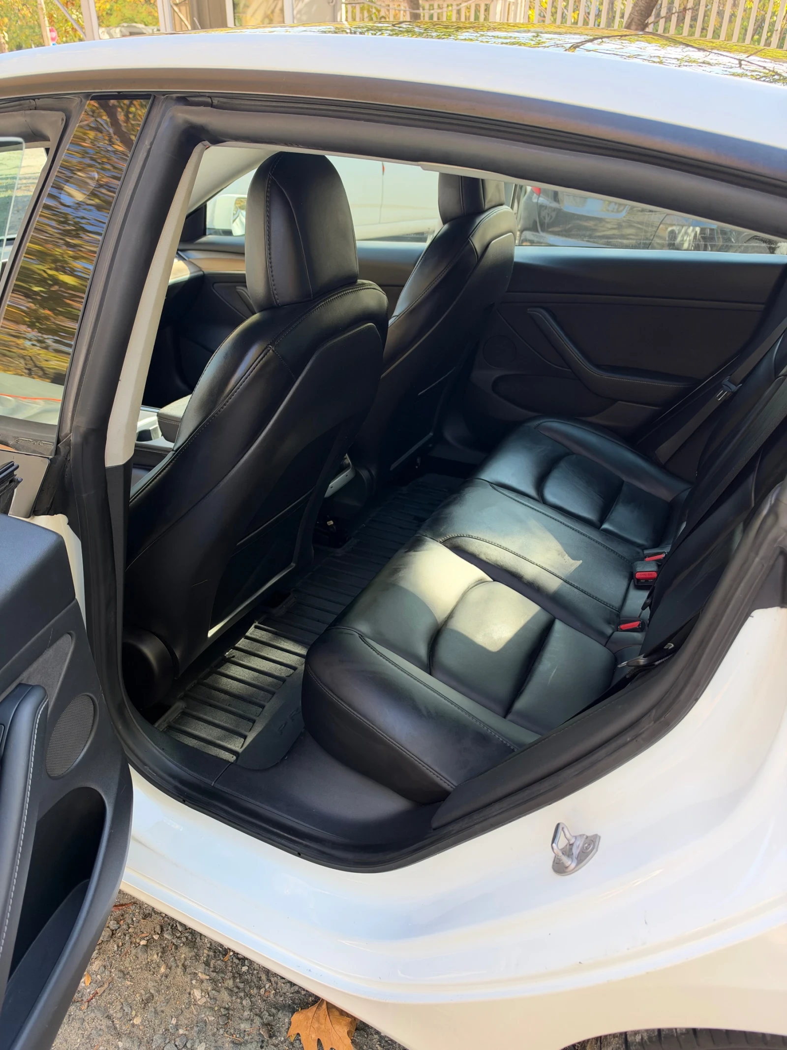 Tesla Model 3 Performance , снимка 7 - Автомобили и джипове - 56579490