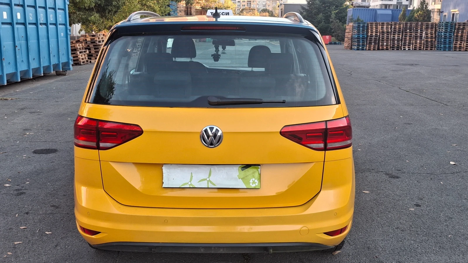 VW Touran, снимка 4 - Автомобили и джипове - 56686969