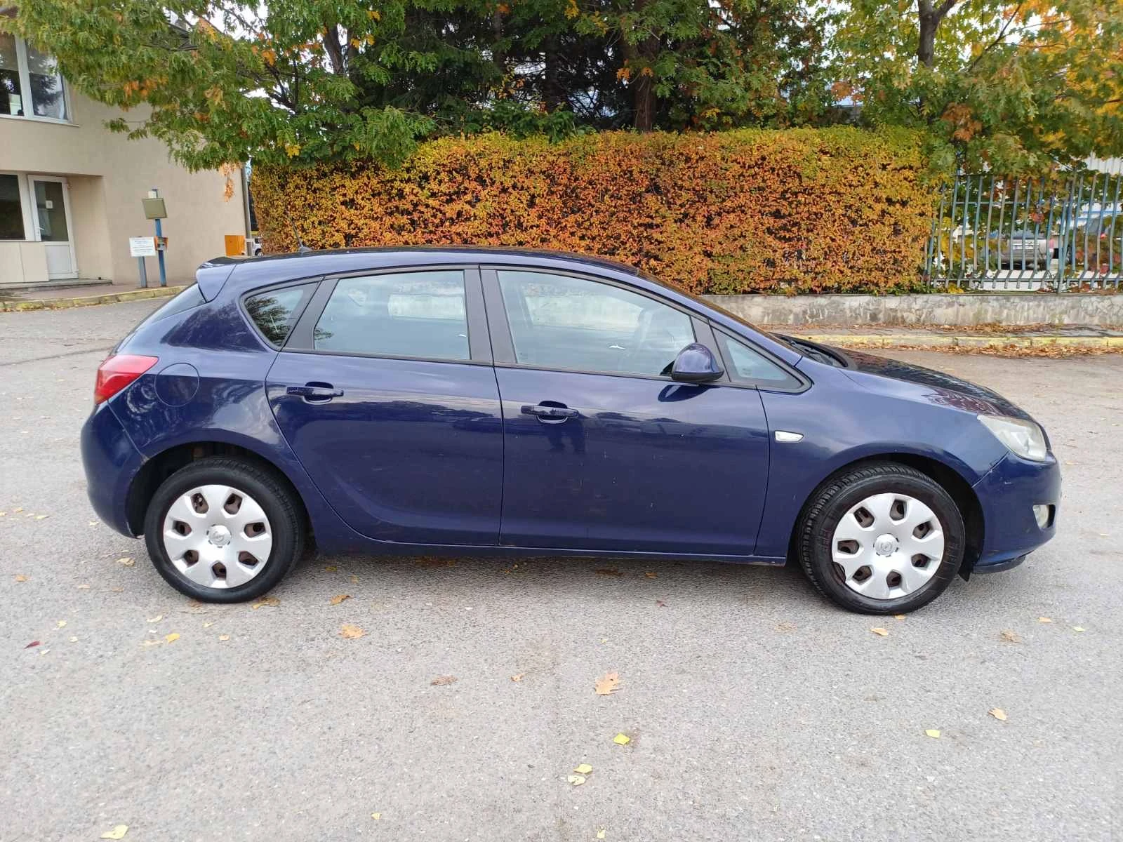 Opel Astra 1.4i, снимка 8 - Автомобили и джипове - 56718984