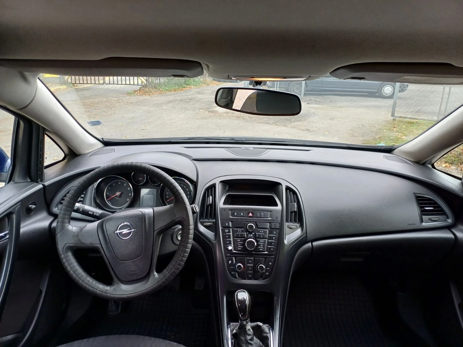 Opel Astra 1.4i, снимка 12 - Автомобили и джипове - 56718984