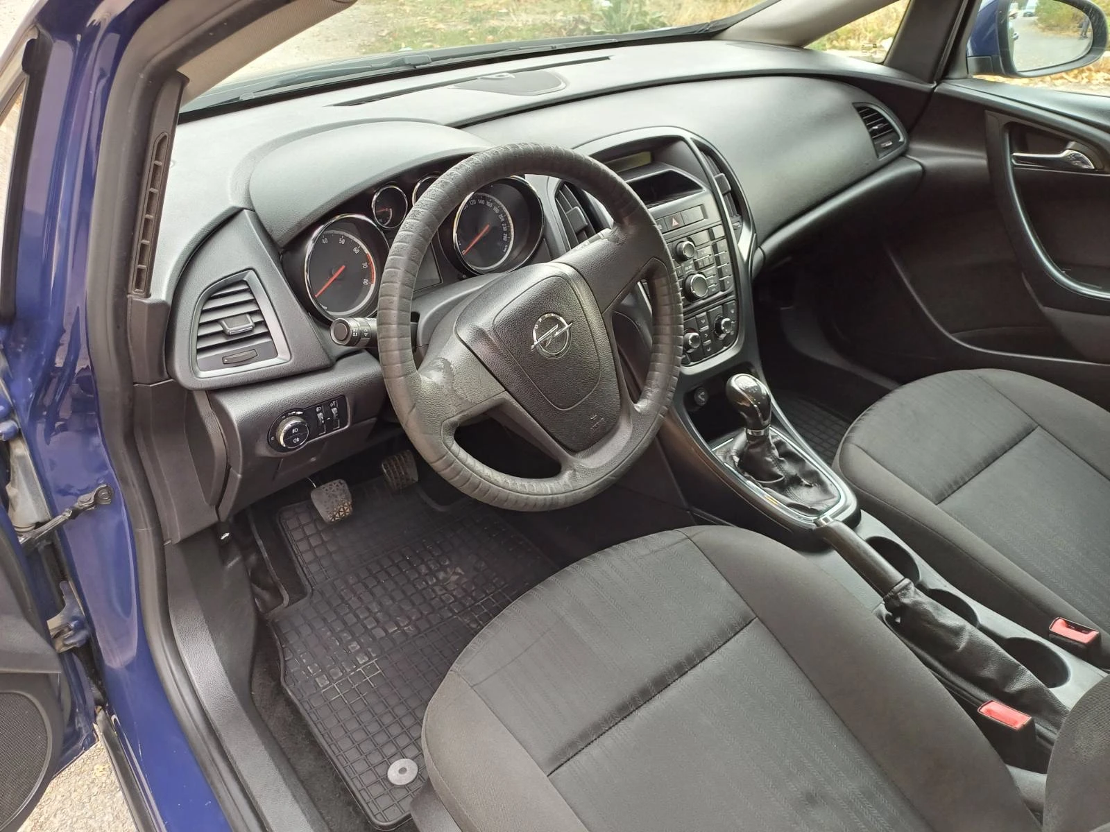 Opel Astra 1.4i, снимка 9 - Автомобили и джипове - 56718984
