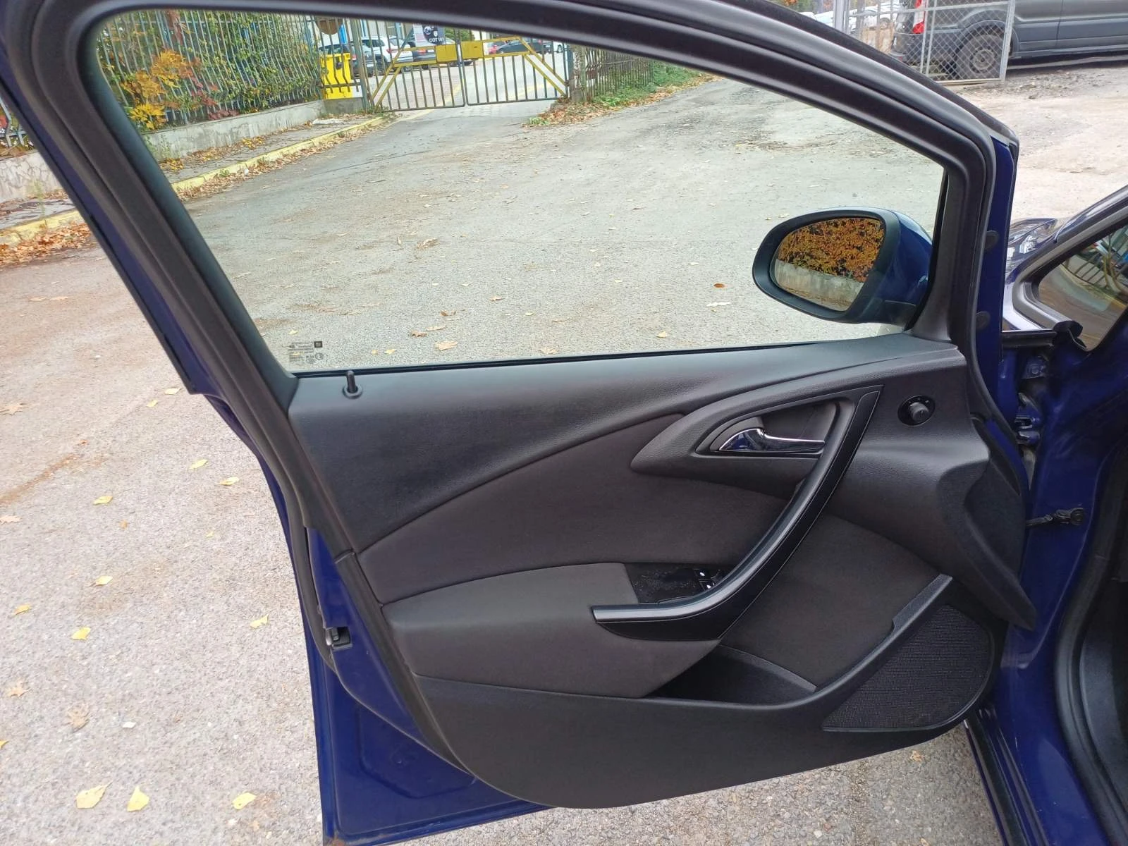 Opel Astra 1.4i, снимка 11 - Автомобили и джипове - 56718984