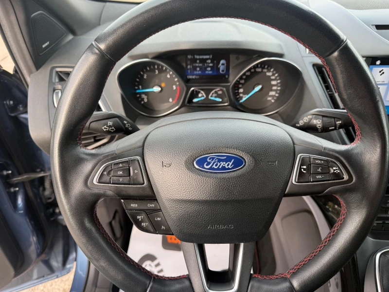 Ford Kuga 1.5 ST-Line, снимка 11 - Автомобили и джипове - 52378444