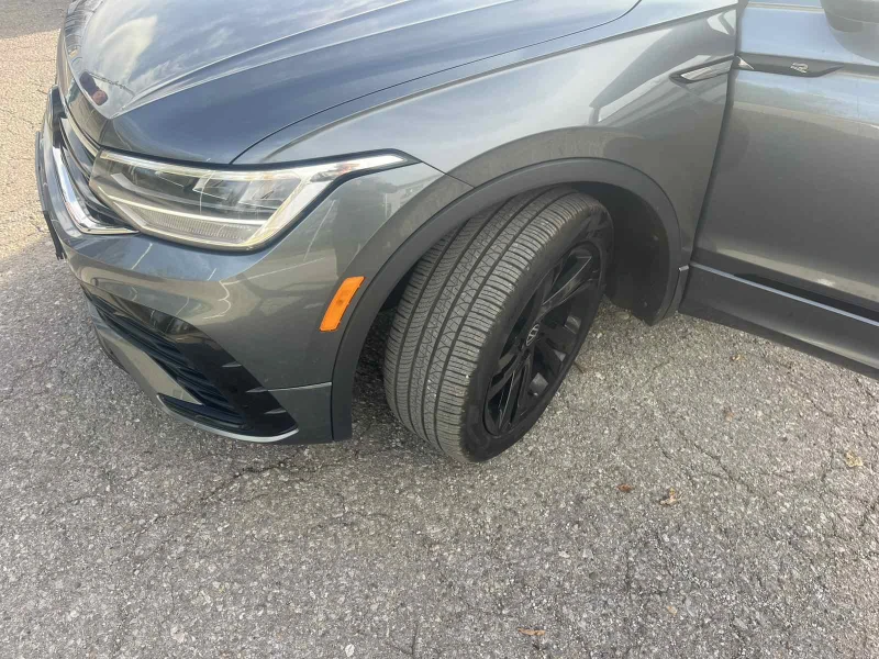 VW Tiguan 2, 0 I R-LINE 4X4, снимка 5 - Автомобили и джипове - 52582673