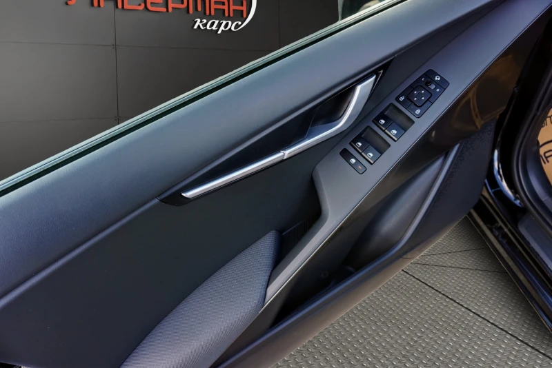 Kia Niro 1.6 GDI Full Hybrid DCT, снимка 6 - Автомобили и джипове - 52885603