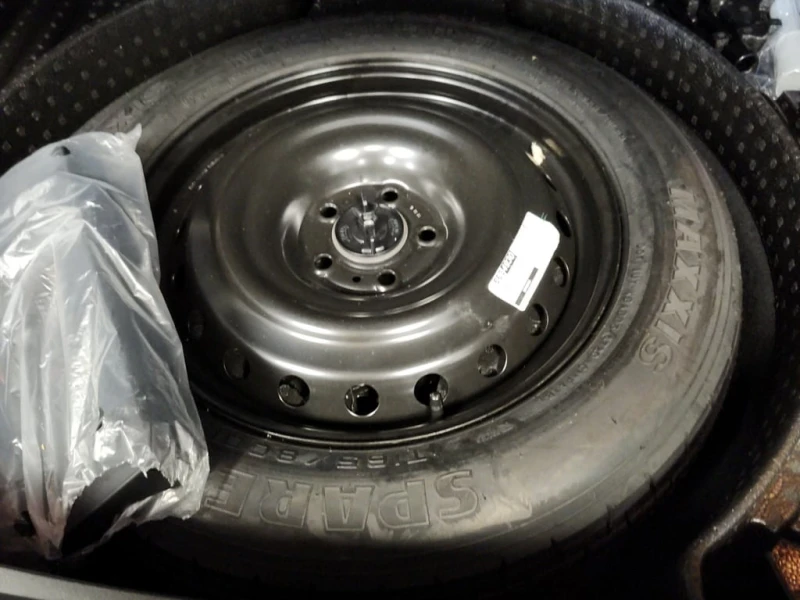 Jeep Compass * (RED) EDITION * CARFAX * ЦЕНА ДО БГ, снимка 13 - Автомобили и джипове - 53041053