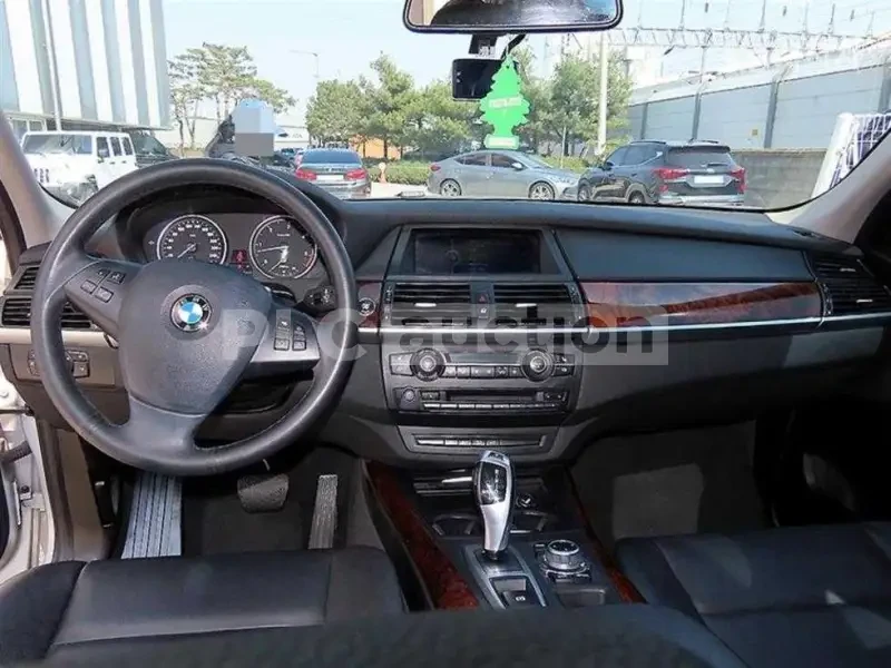 BMW X5 30d xDrive | HEAD-UP | ПОДГРЕВ | КАМЕРА | ТЕХНОТЕС, снимка 2 - Автомобили и джипове - 54231337