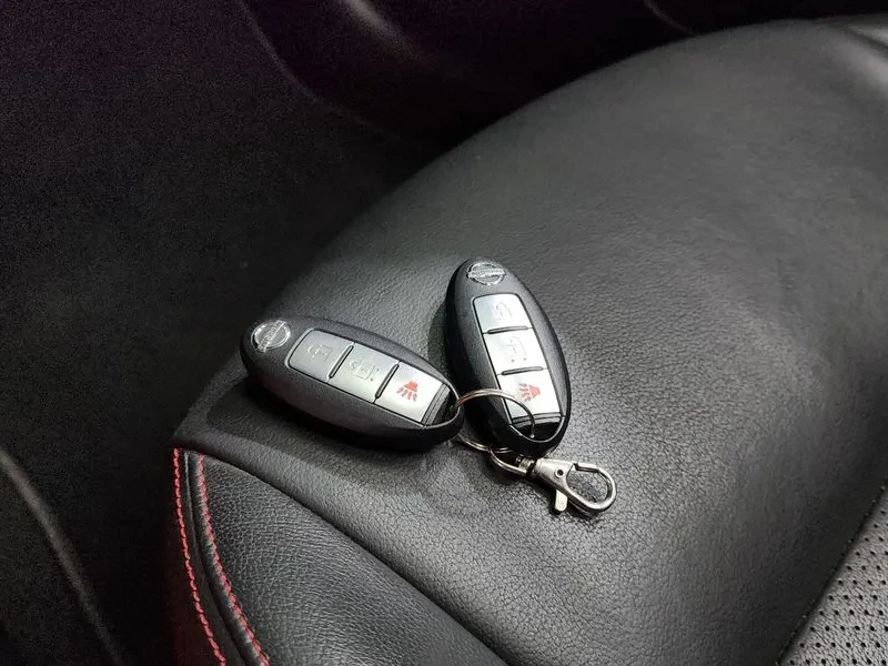 Nissan Juke 1.6 Sv F15, снимка 8 - Автомобили и джипове - 55120037