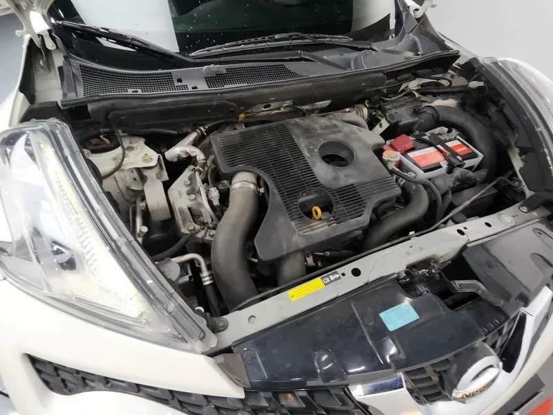 Nissan Juke 1.6 Sv F15, снимка 11 - Автомобили и джипове - 55120037