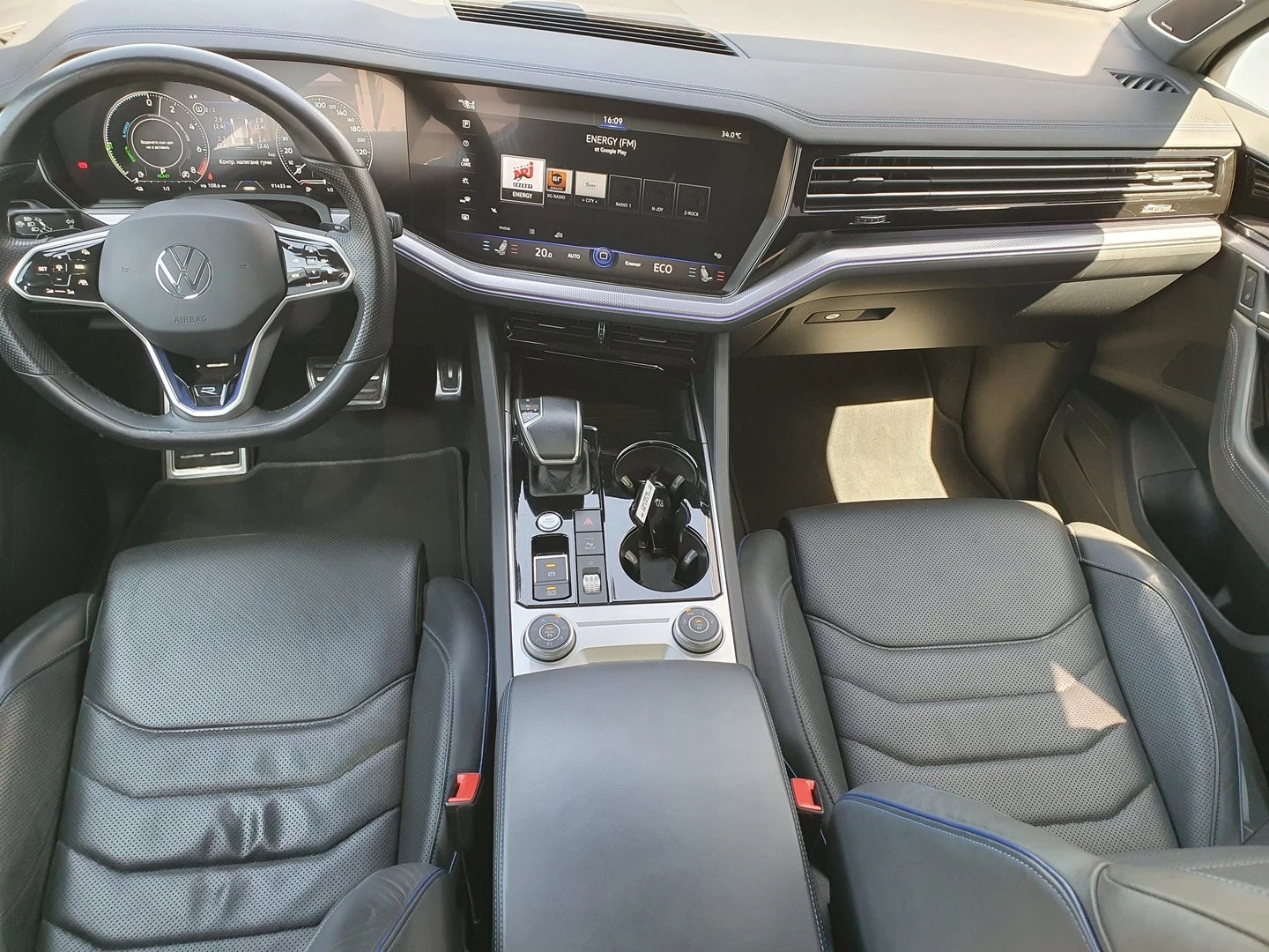 VW Touareg R 3.0 V6 eHybrid 4MOTION - изображение 6