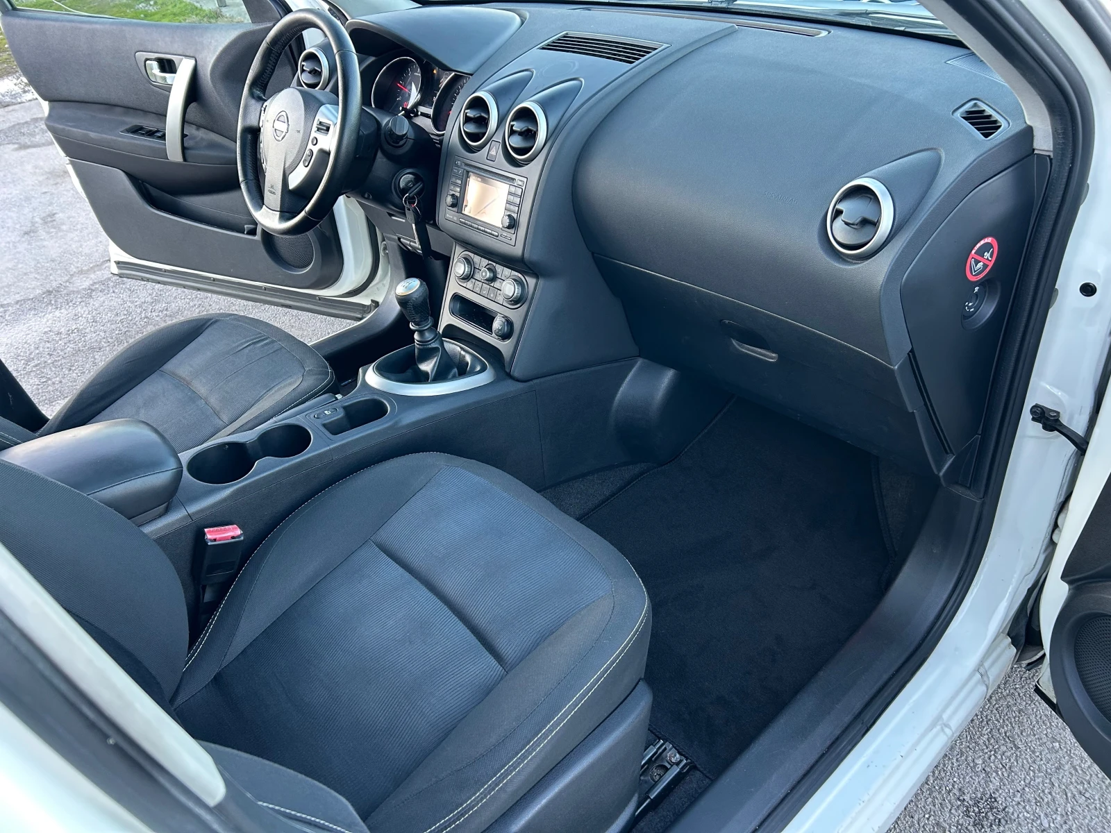 Nissan Qashqai 1.6 DCi ����/������/�������� | Mobile.bg � ����������� 14