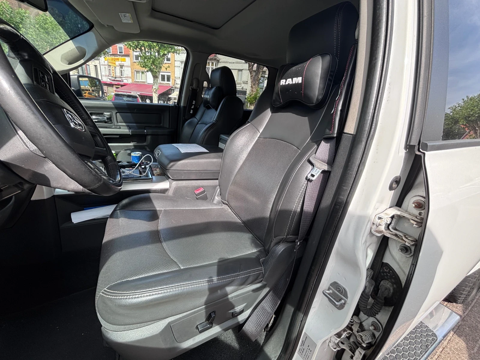 Dodge RAM 1500 1500 5.7 hemi, снимка 11 - Автомобили и джипове - 54506020