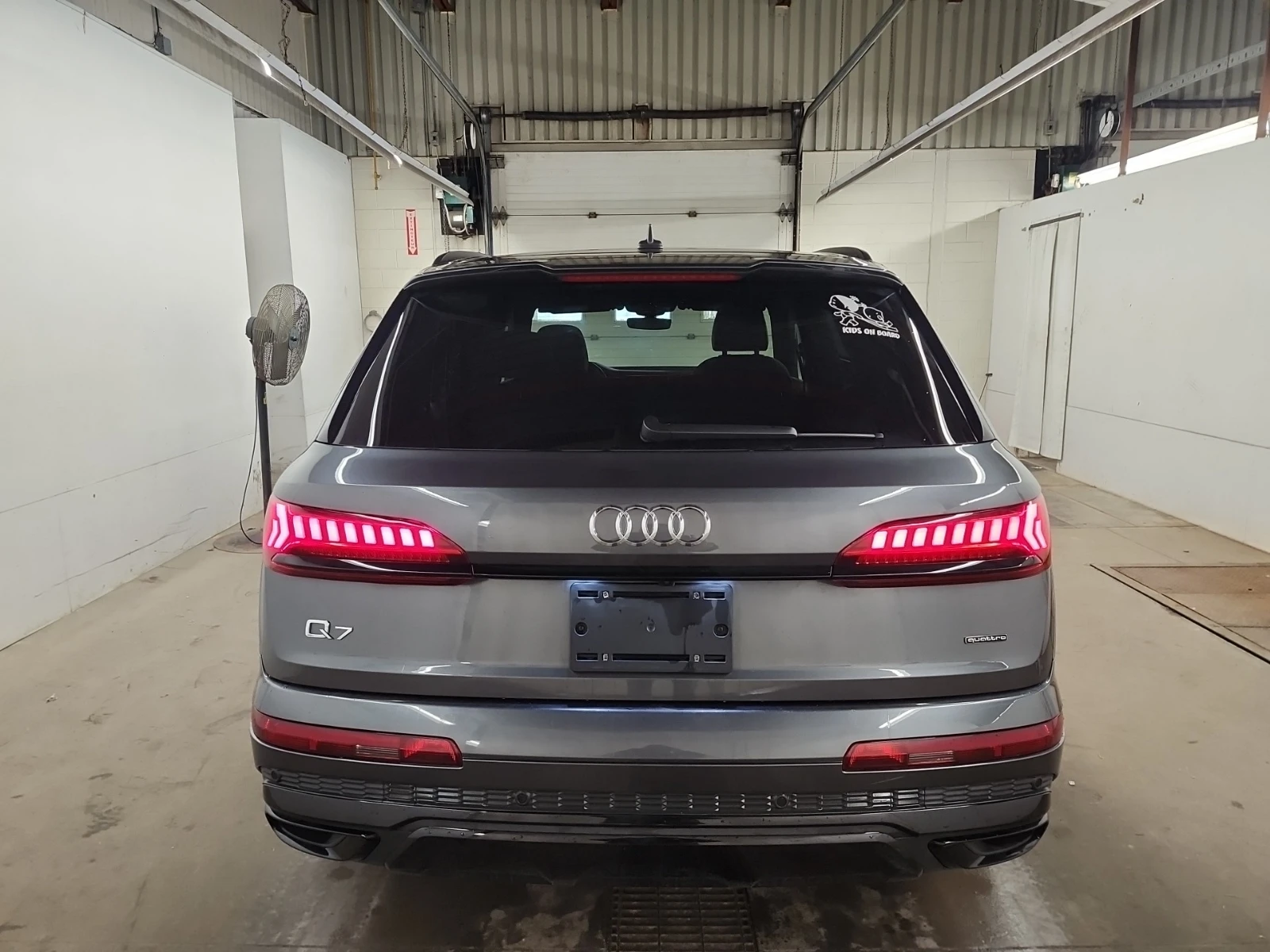 Audi Q7 KOMFORT, снимка 8 - Автомобили и джипове - 54768990