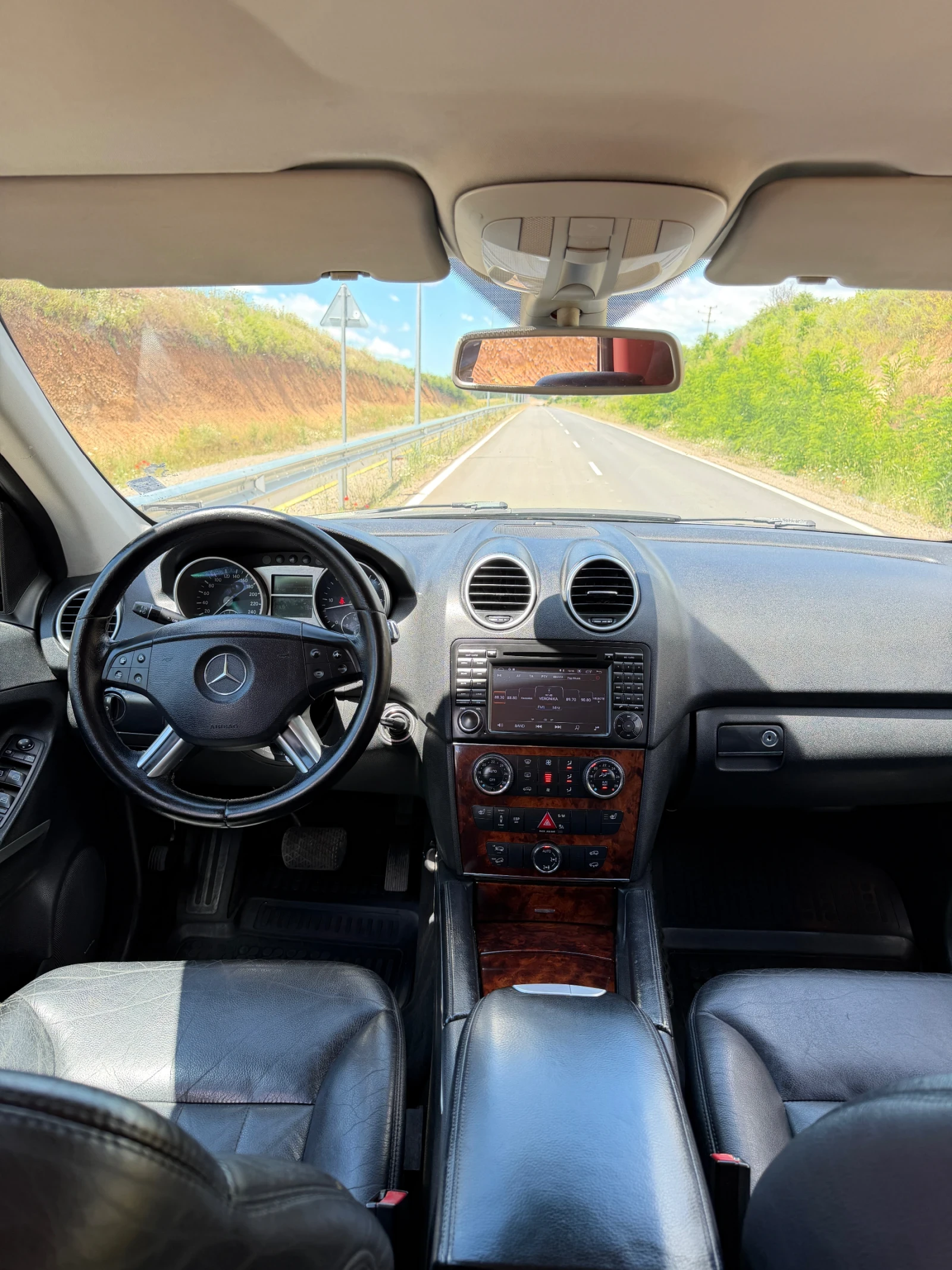 Mercedes-Benz ML 320, снимка 11 - Автомобили и джипове - 54922318