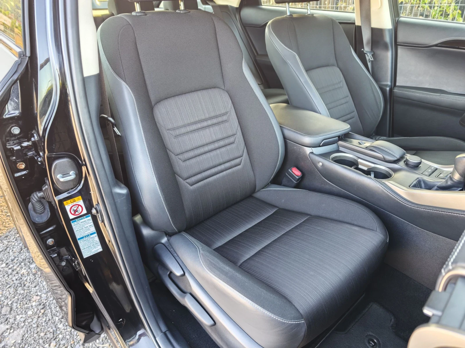 Lexus NX 300h 2.5HAYBRID.4X4.ПЪЛНА ИСТОРИЯ LEXUS, снимка 13 - Автомобили и джипове - 55649324