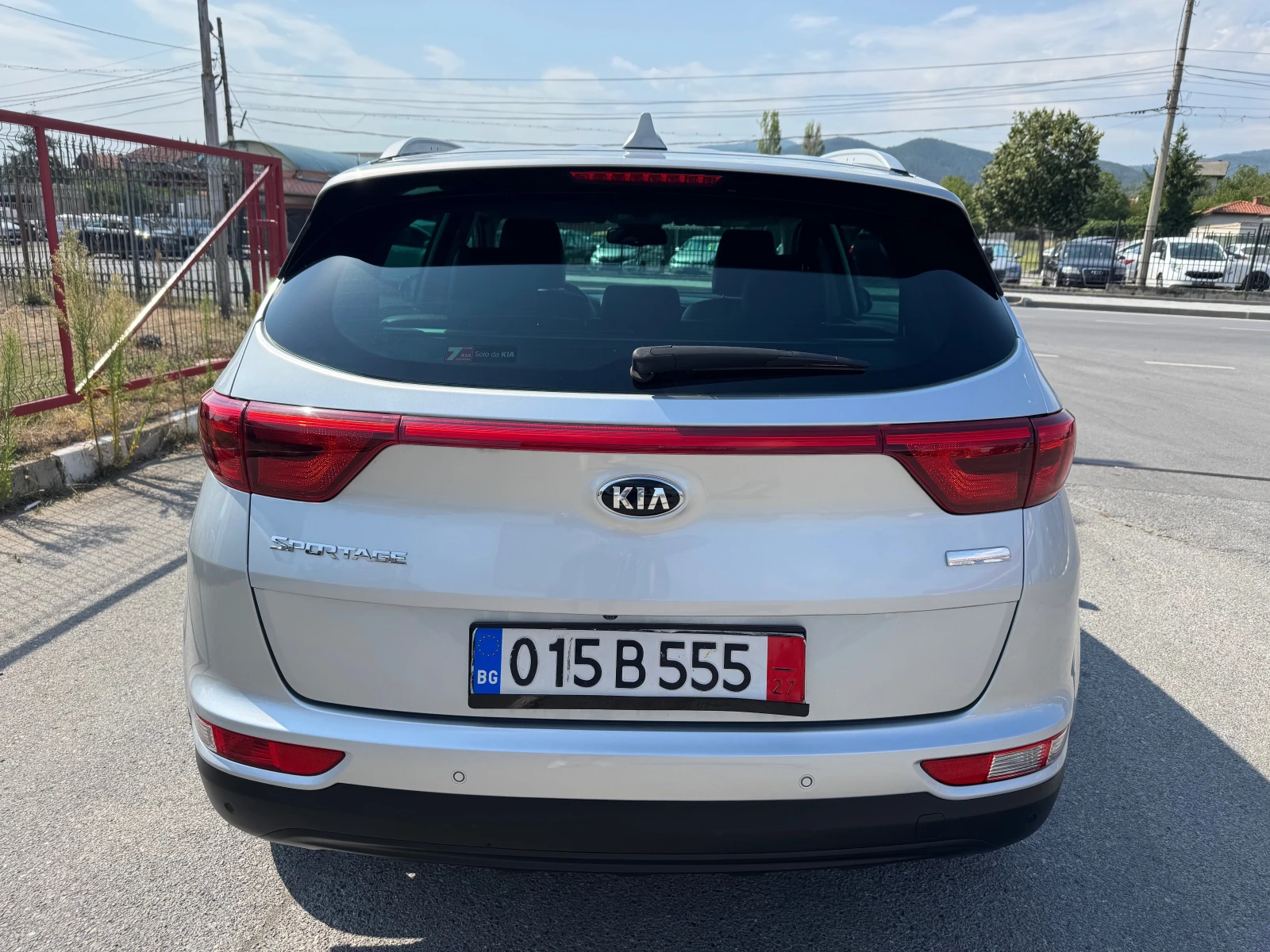 Kia Sportage 1.7 CRDI NAVI KAMERA EURO 6, снимка 7 - Автомобили и джипове - 55651366