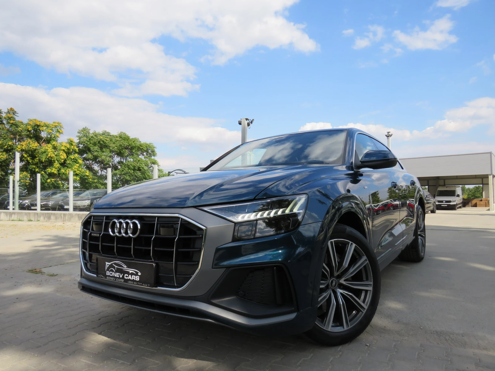 Audi Q8 50TDI* S-LINE MATRIX/PANORAMA/KEYLESS FULL* 