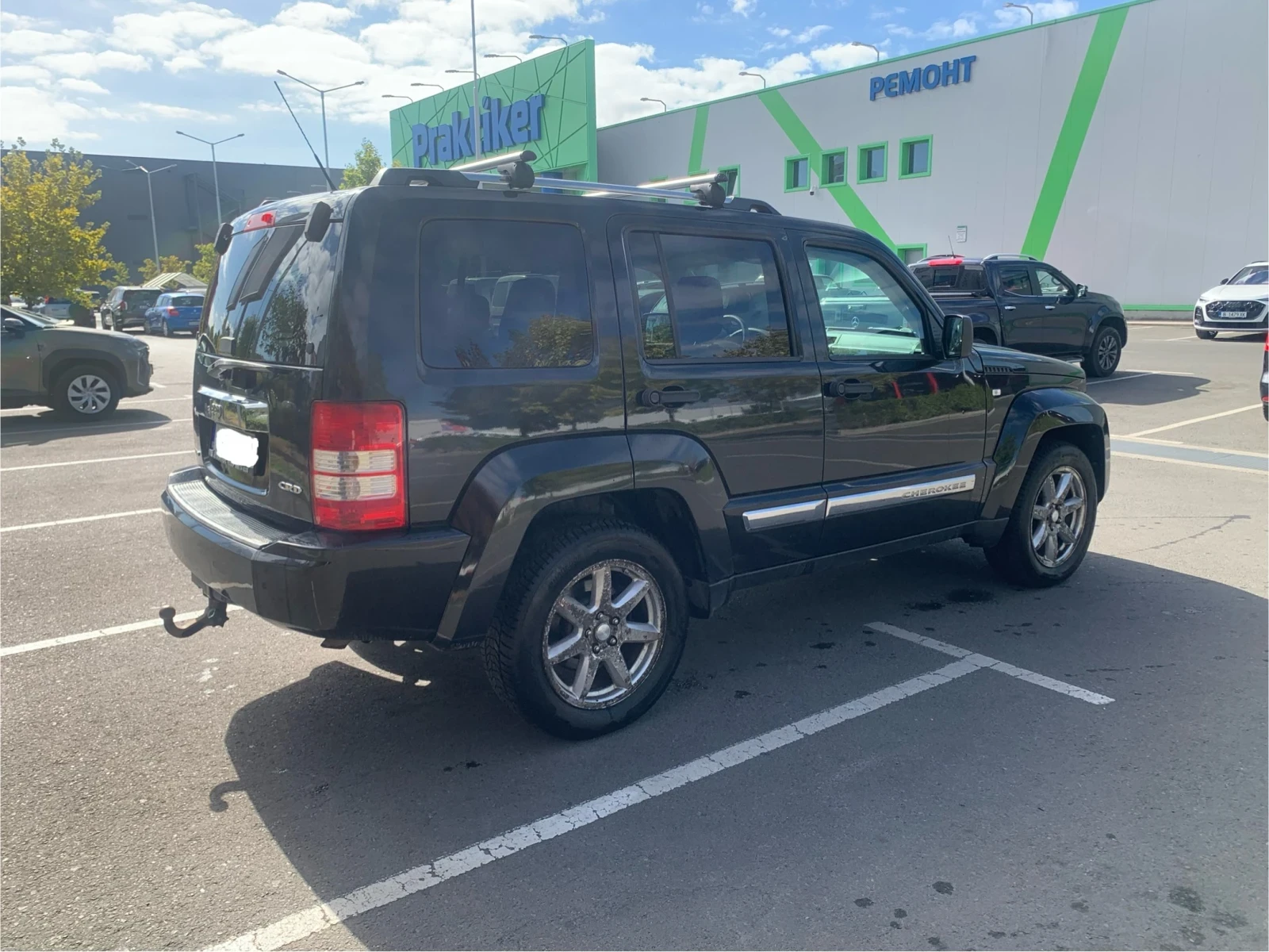 Jeep Cherokee, снимка 4 - Автомобили и джипове - 56267912