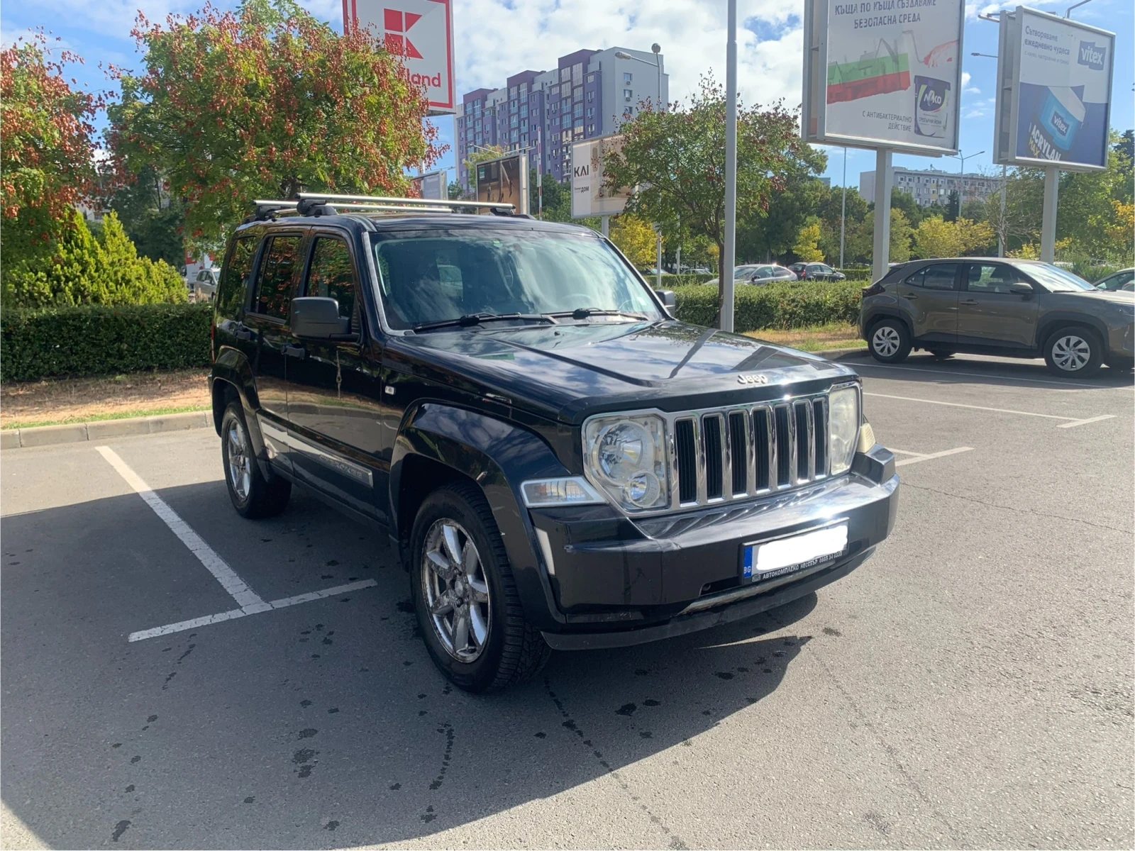 Jeep Cherokee, снимка 3 - Автомобили и джипове - 56267912
