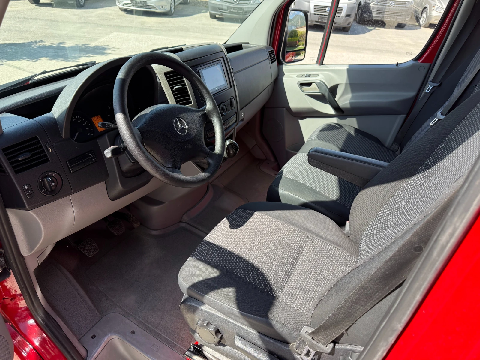 Mercedes-Benz Sprinter 318 CDI Климa L2H1  - изображение 10