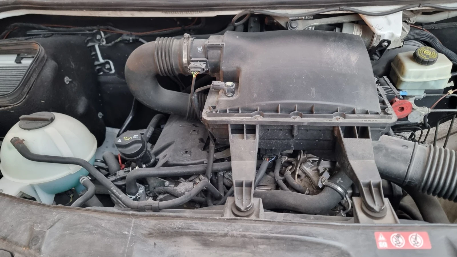 Mercedes-Benz Sprinter 319 3000cdi, снимка 16 - Бусове и автобуси - 56078451