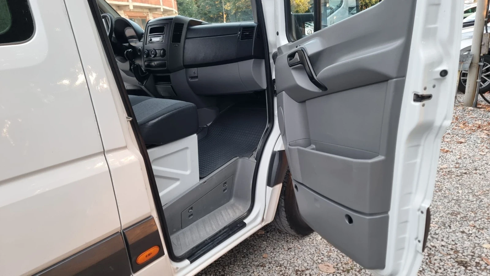 Mercedes-Benz Sprinter 319 3000cdi, снимка 15 - Бусове и автобуси - 56078451